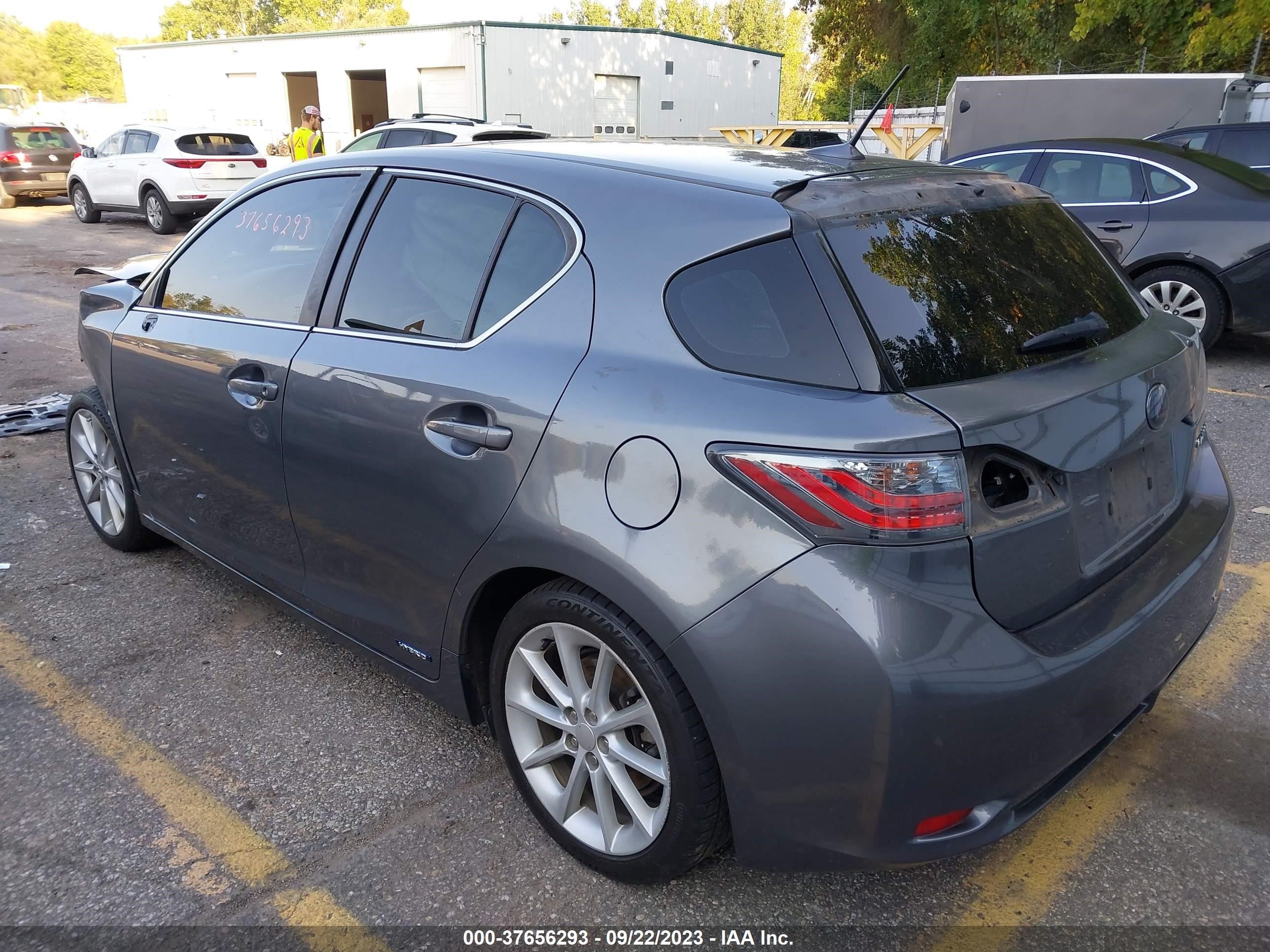 Photo 2 VIN: JTHKD5BH0C2086897 - LEXUS CT 