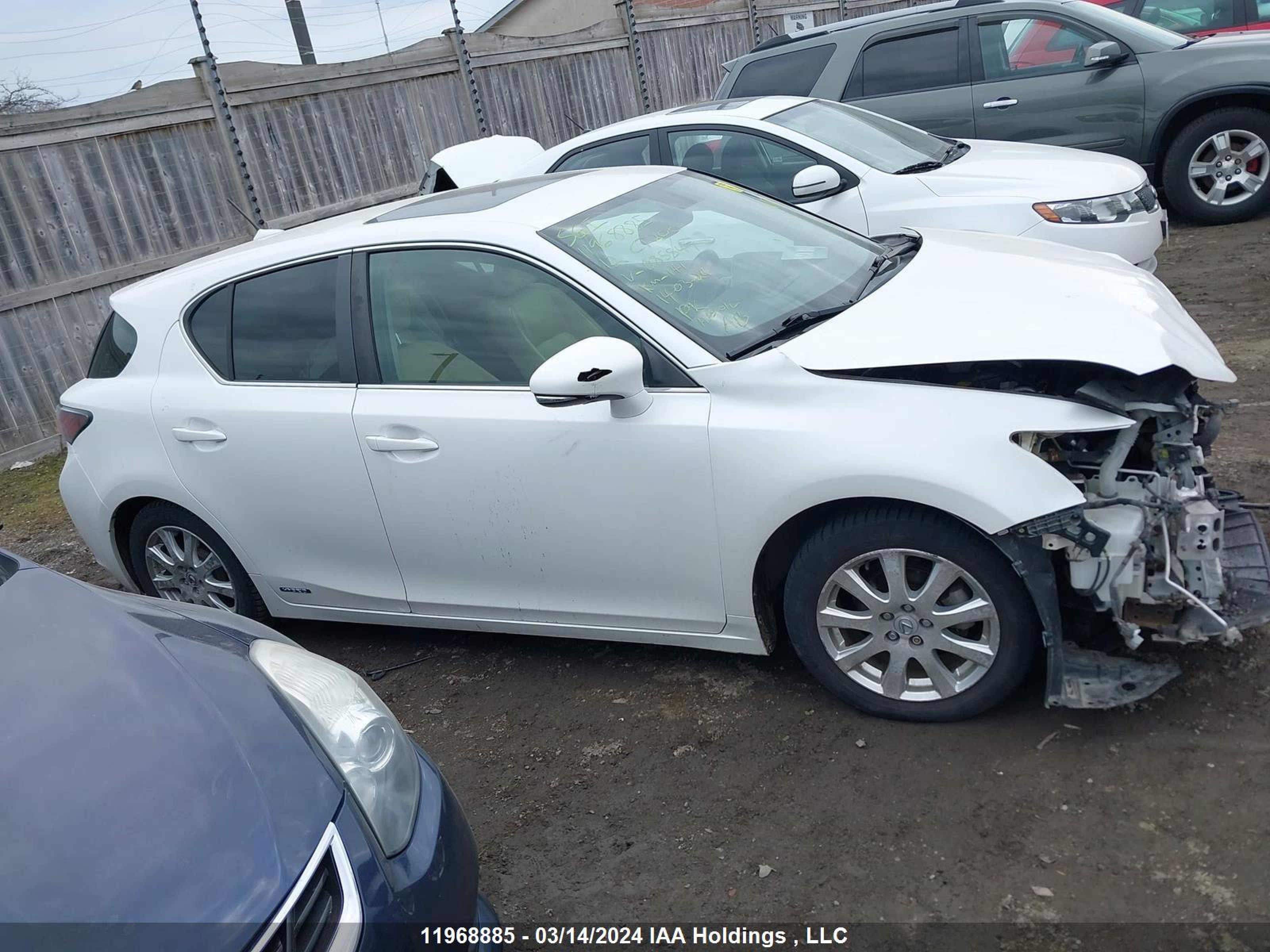 Photo 13 VIN: JTHKD5BH1C2085547 - LEXUS CT 