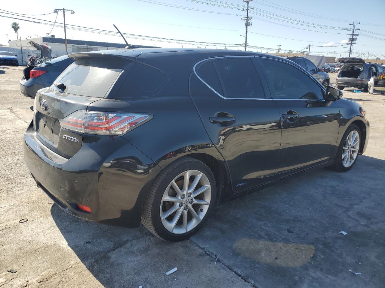 Photo 2 VIN: JTHKD5BH2B2038798 - LEXUS CT 