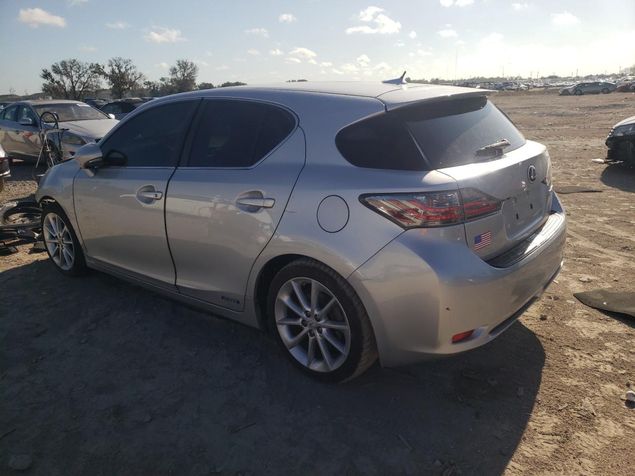 Photo 1 VIN: JTHKD5BH2C2077179 - LEXUS CT 