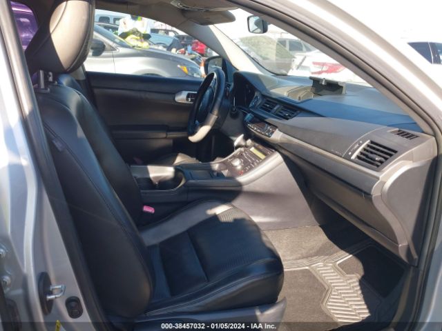 Photo 4 VIN: JTHKD5BH3C2082519 - LEXUS CT 200H 