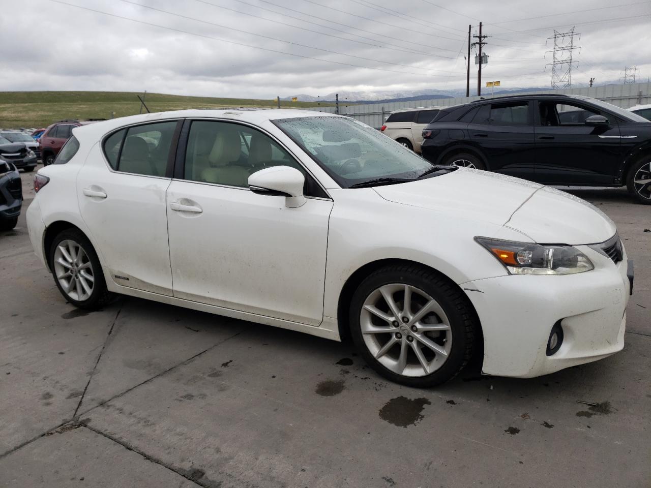 Photo 3 VIN: JTHKD5BH3D2167636 - LEXUS CT 