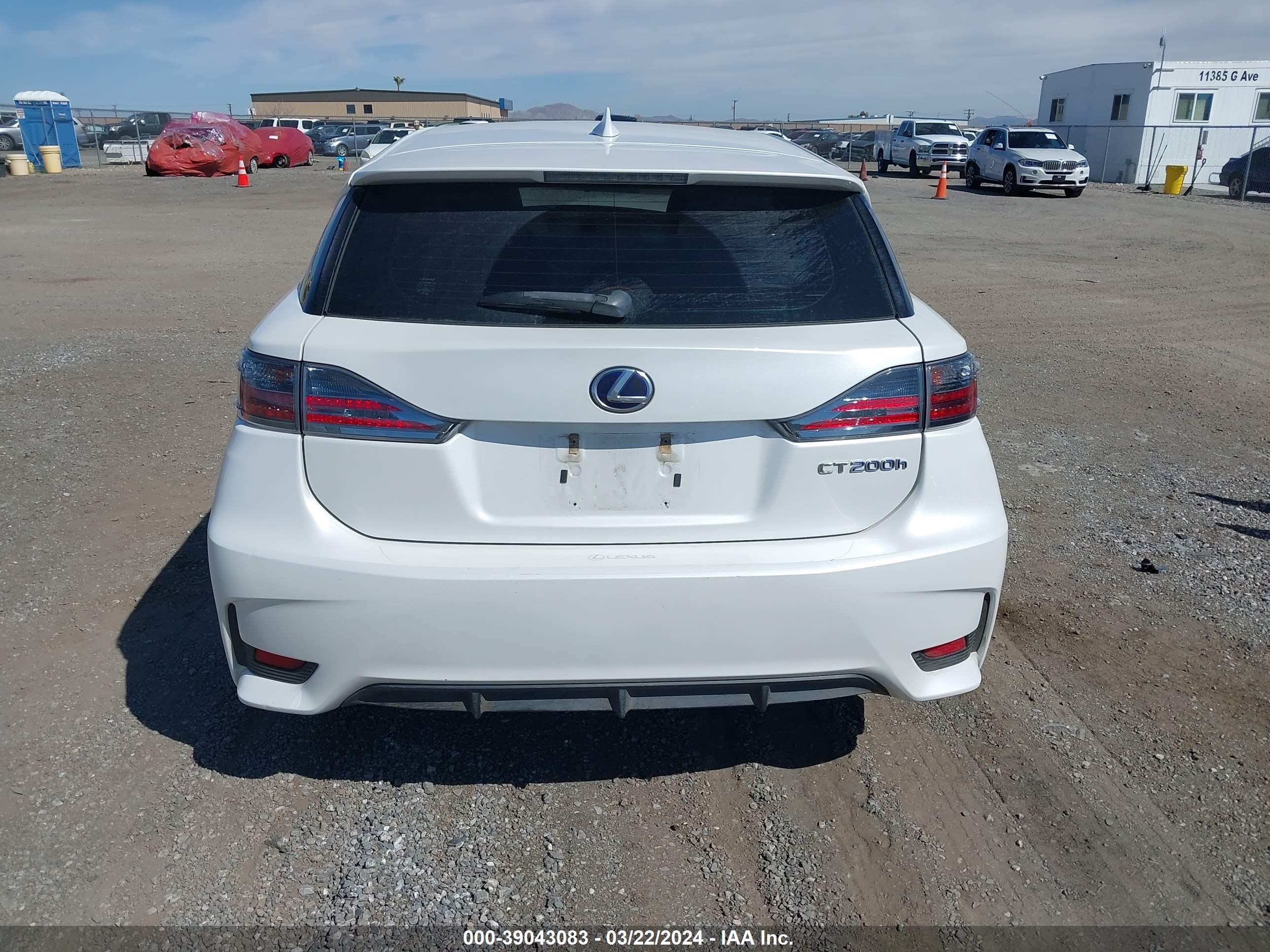 Photo 15 VIN: JTHKD5BH3F2210312 - LEXUS CT 