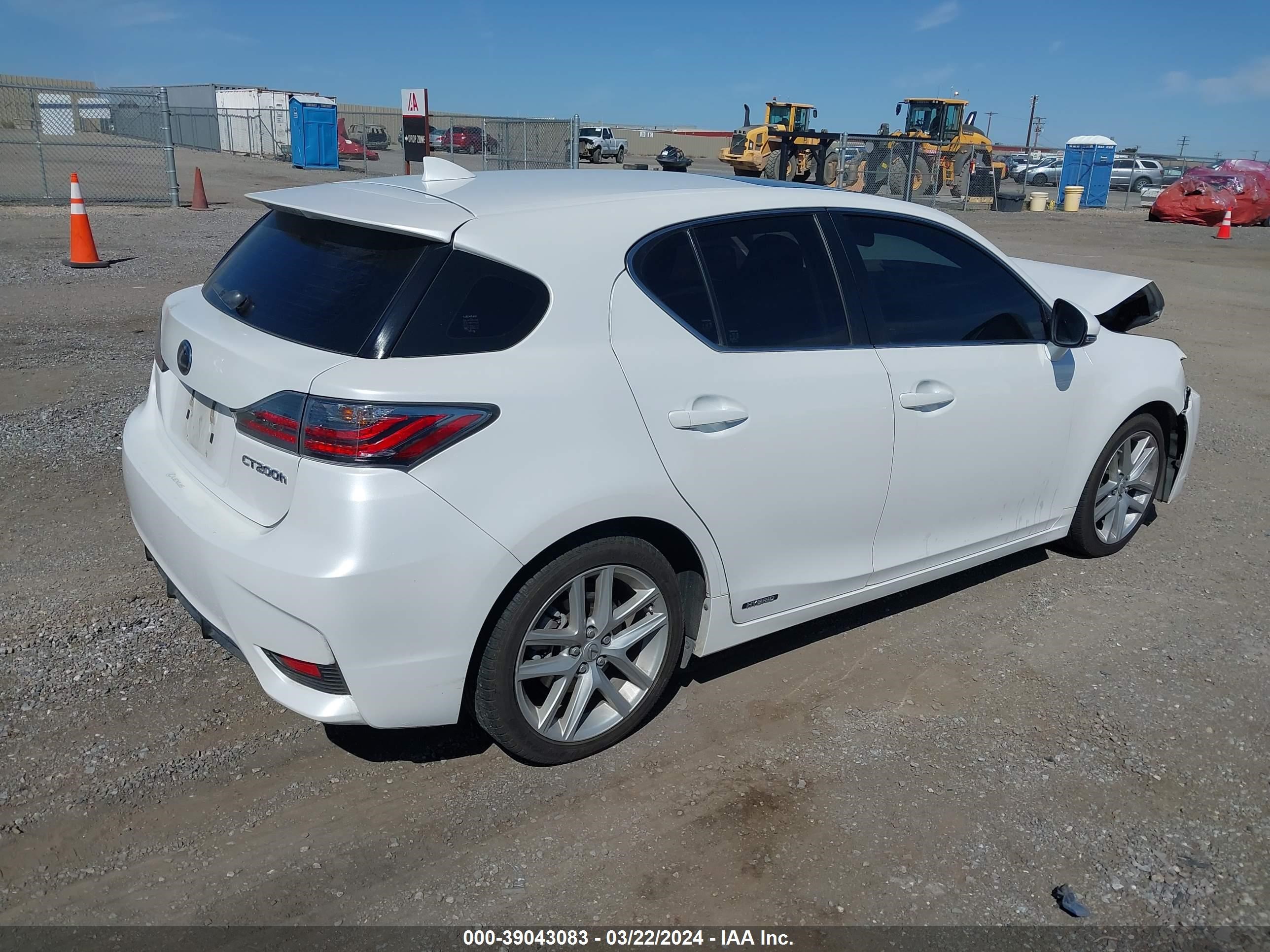 Photo 3 VIN: JTHKD5BH3F2210312 - LEXUS CT 