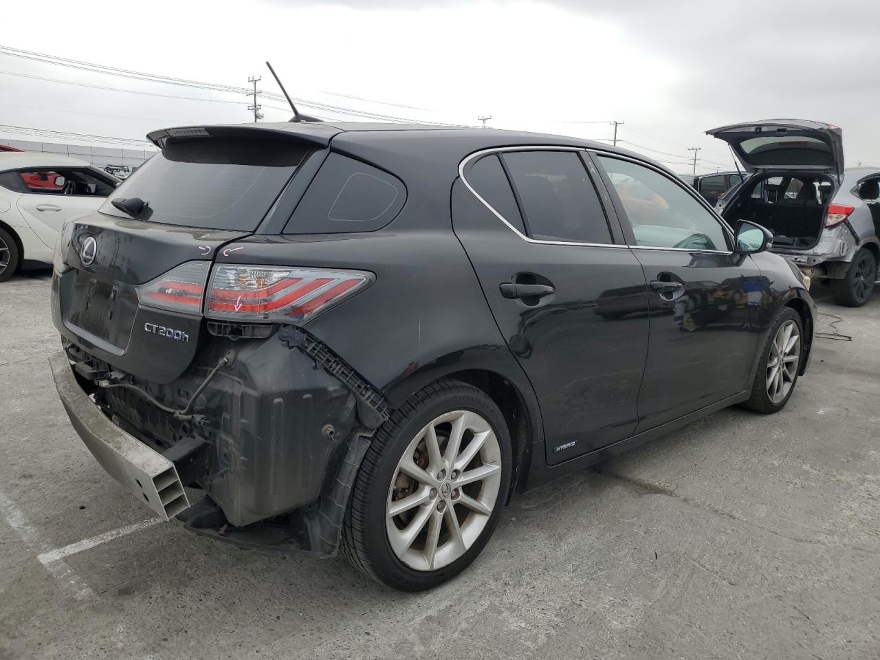 Photo 2 VIN: JTHKD5BH4B2033568 - LEXUS CT 