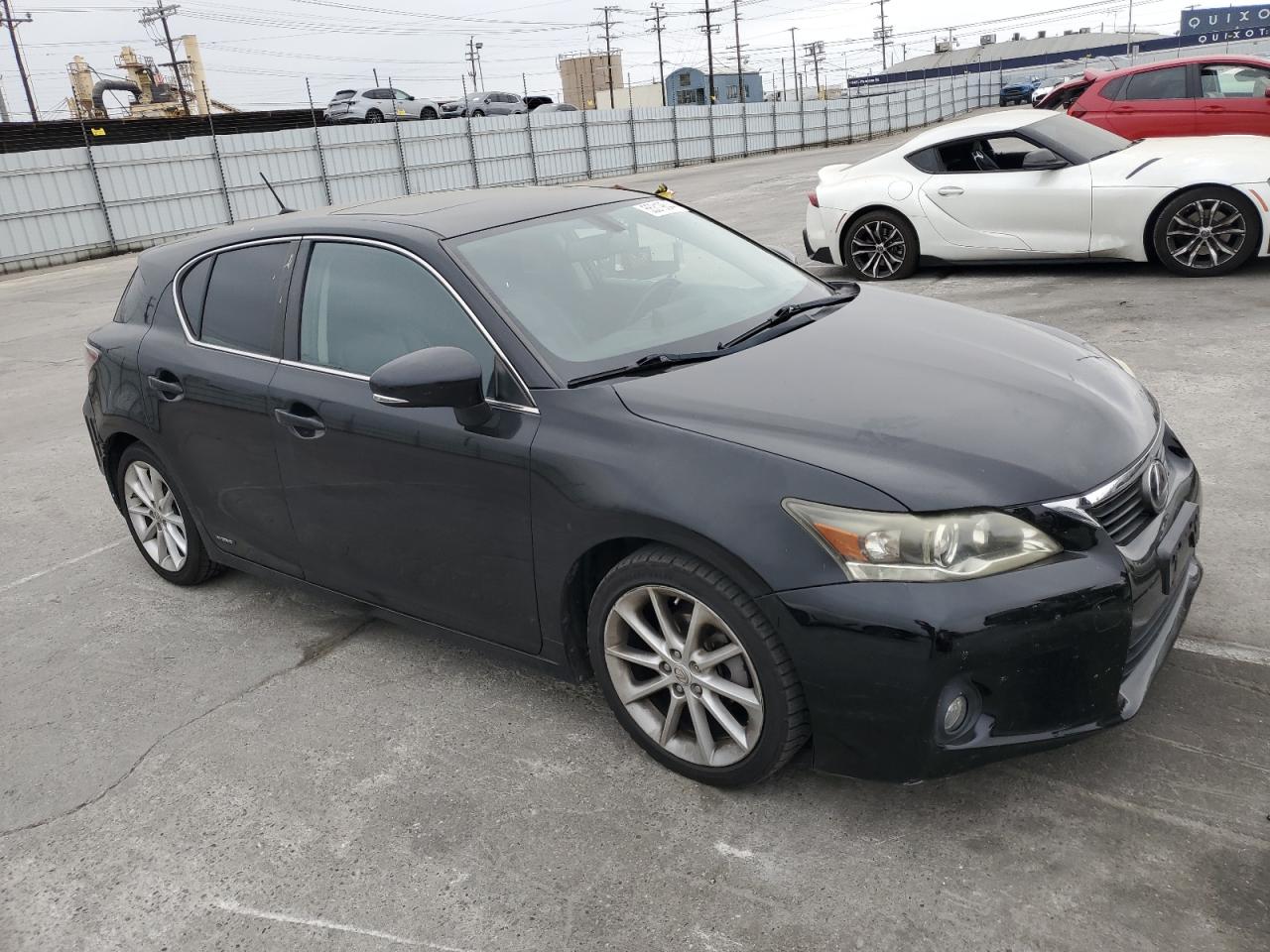 Photo 3 VIN: JTHKD5BH4B2033568 - LEXUS CT 