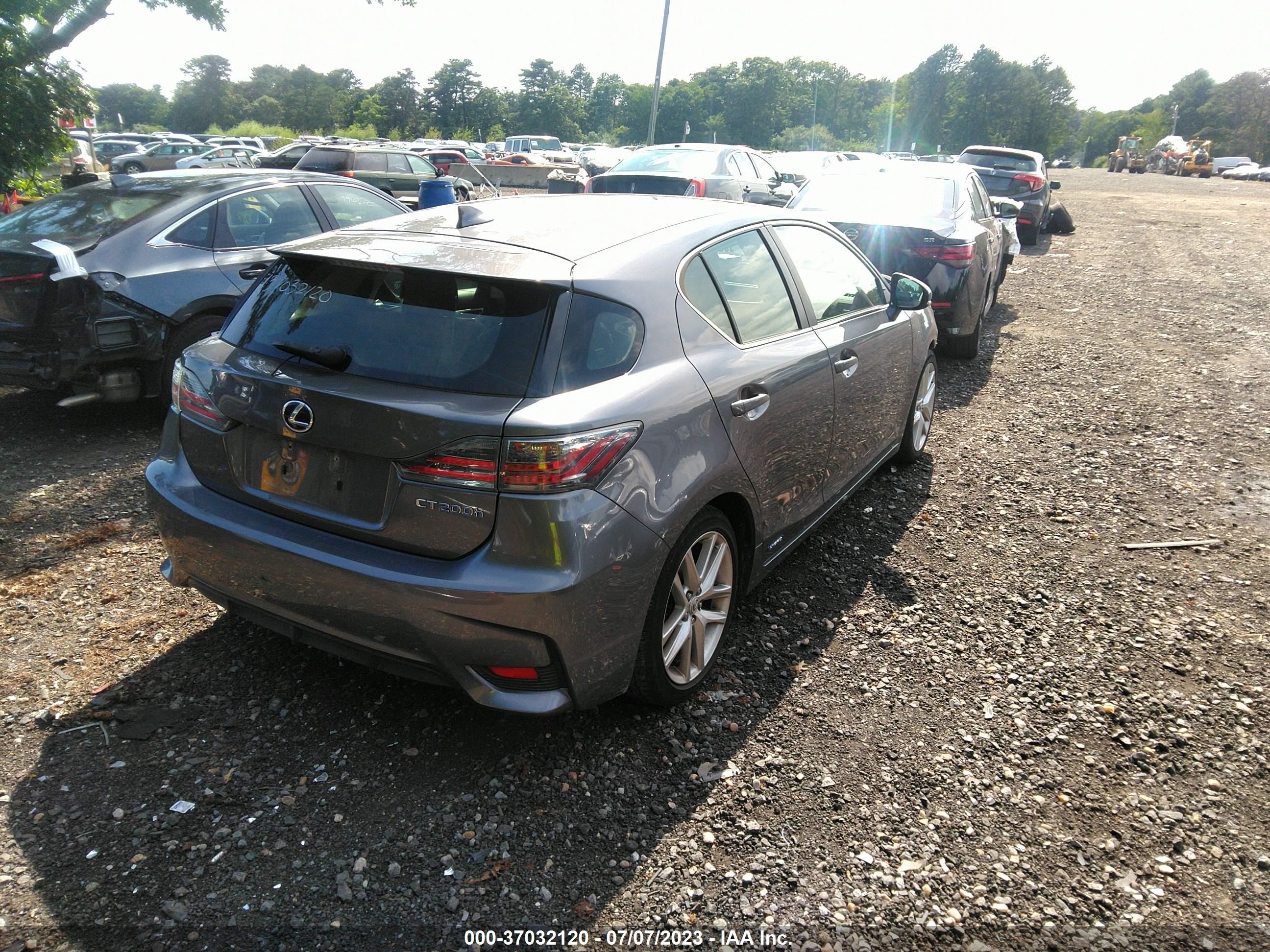 Photo 3 VIN: JTHKD5BH4E2202637 - LEXUS CT 