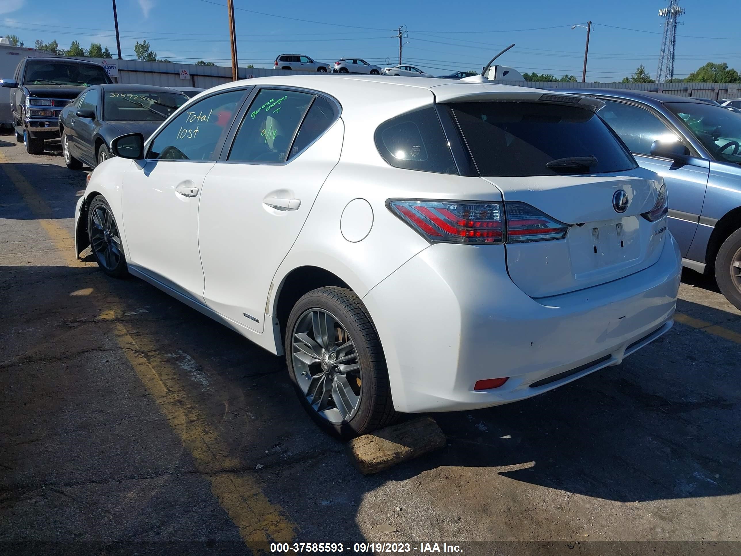 Photo 2 VIN: JTHKD5BH5B2021767 - LEXUS CT 