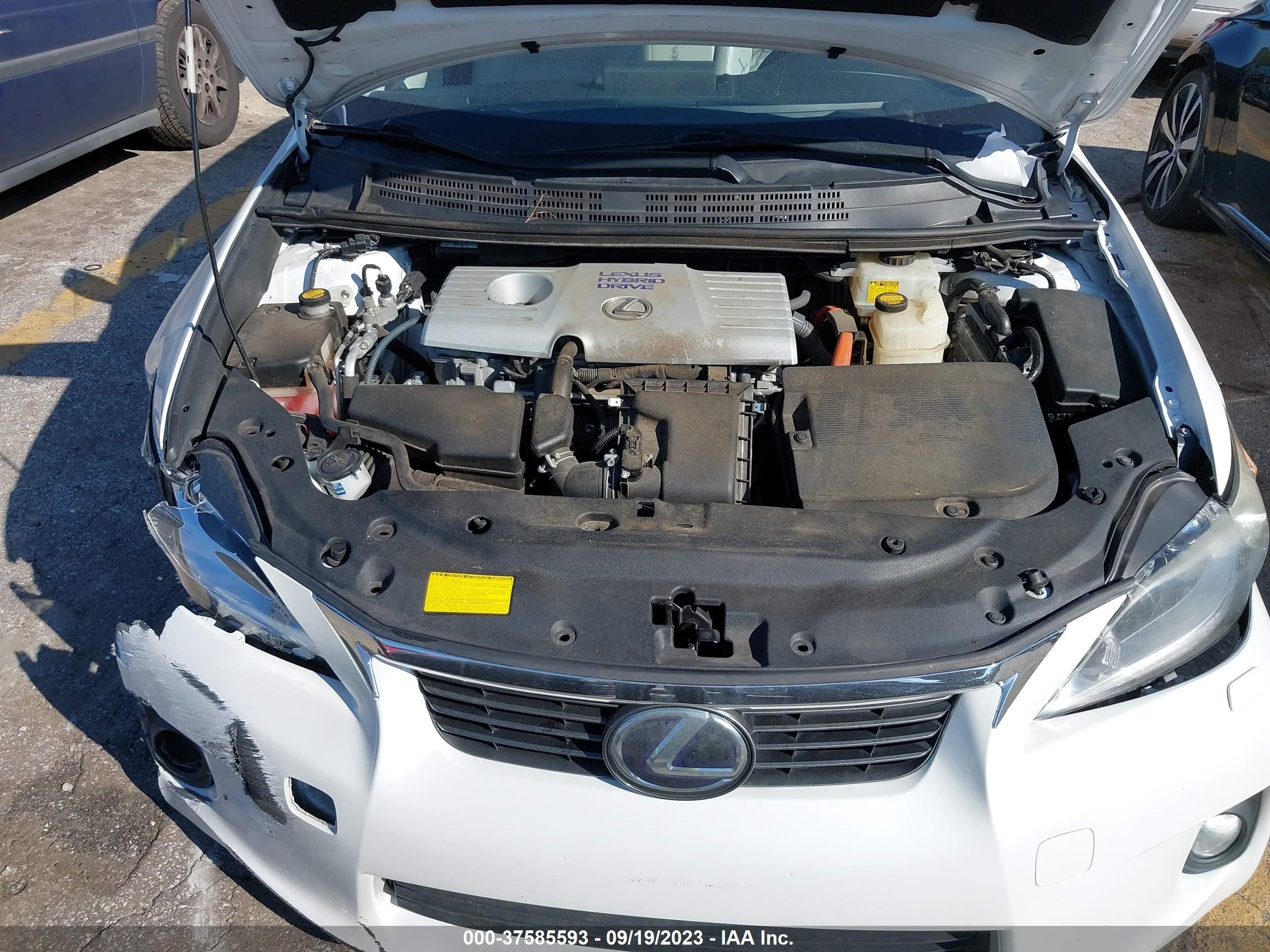 Photo 9 VIN: JTHKD5BH5B2021767 - LEXUS CT 