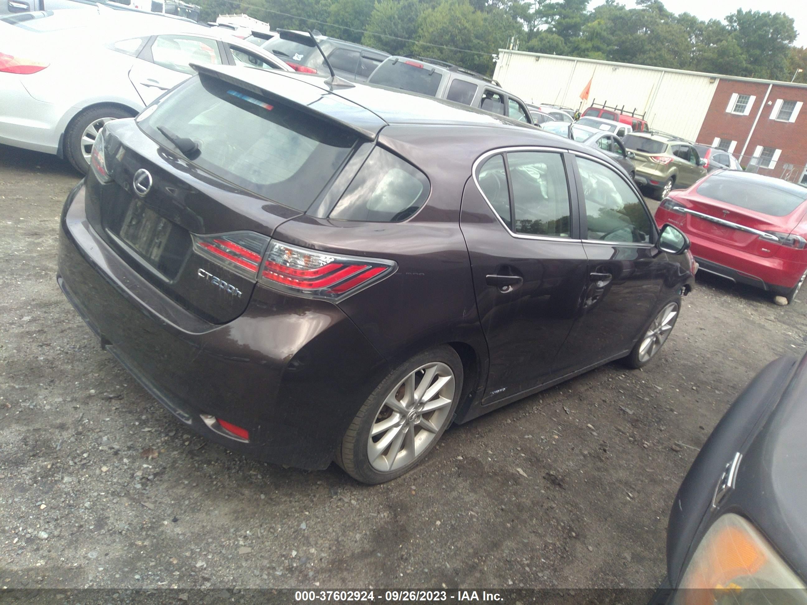 Photo 3 VIN: JTHKD5BH5C2059968 - FORD FOCUS 