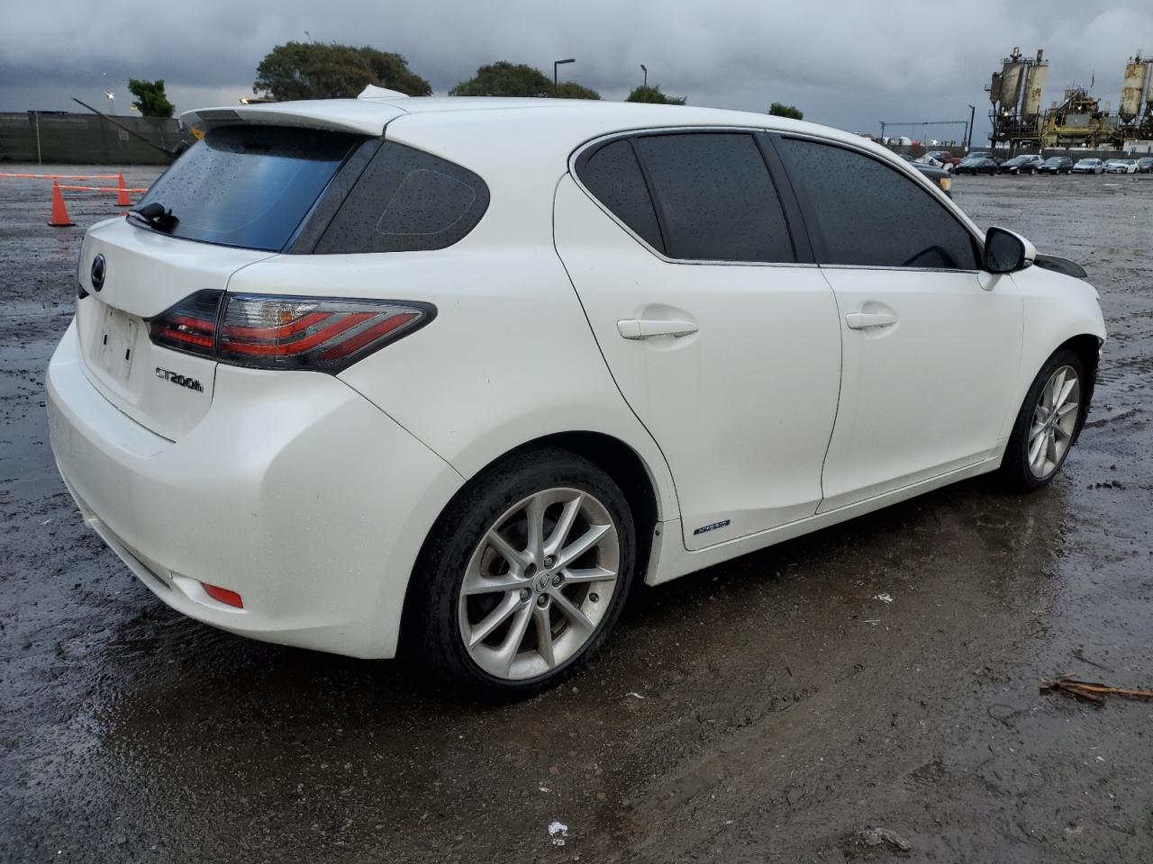 Photo 2 VIN: JTHKD5BH5C2072218 - LEXUS CT 