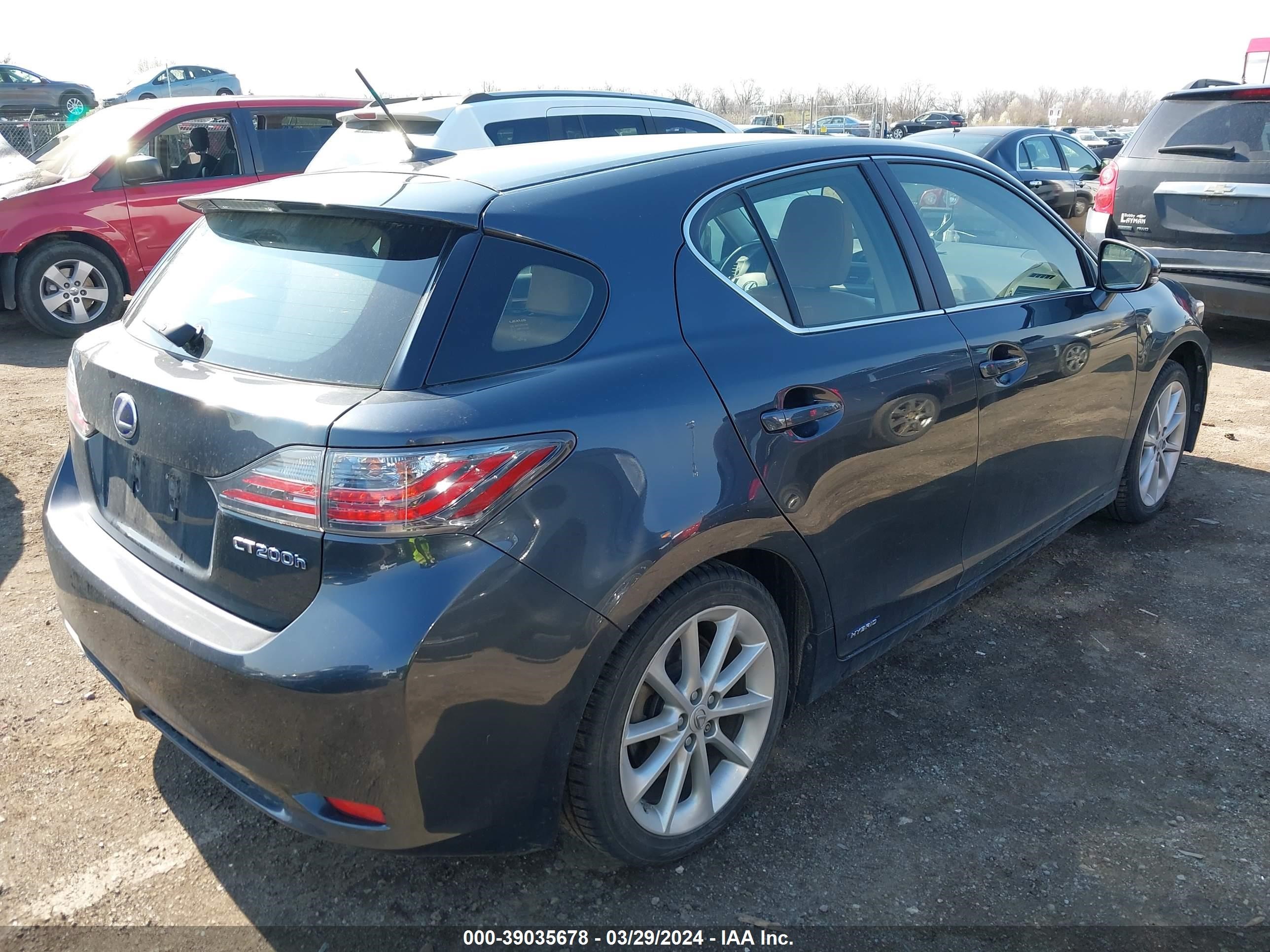 Photo 3 VIN: JTHKD5BH6B2046127 - LEXUS CT 