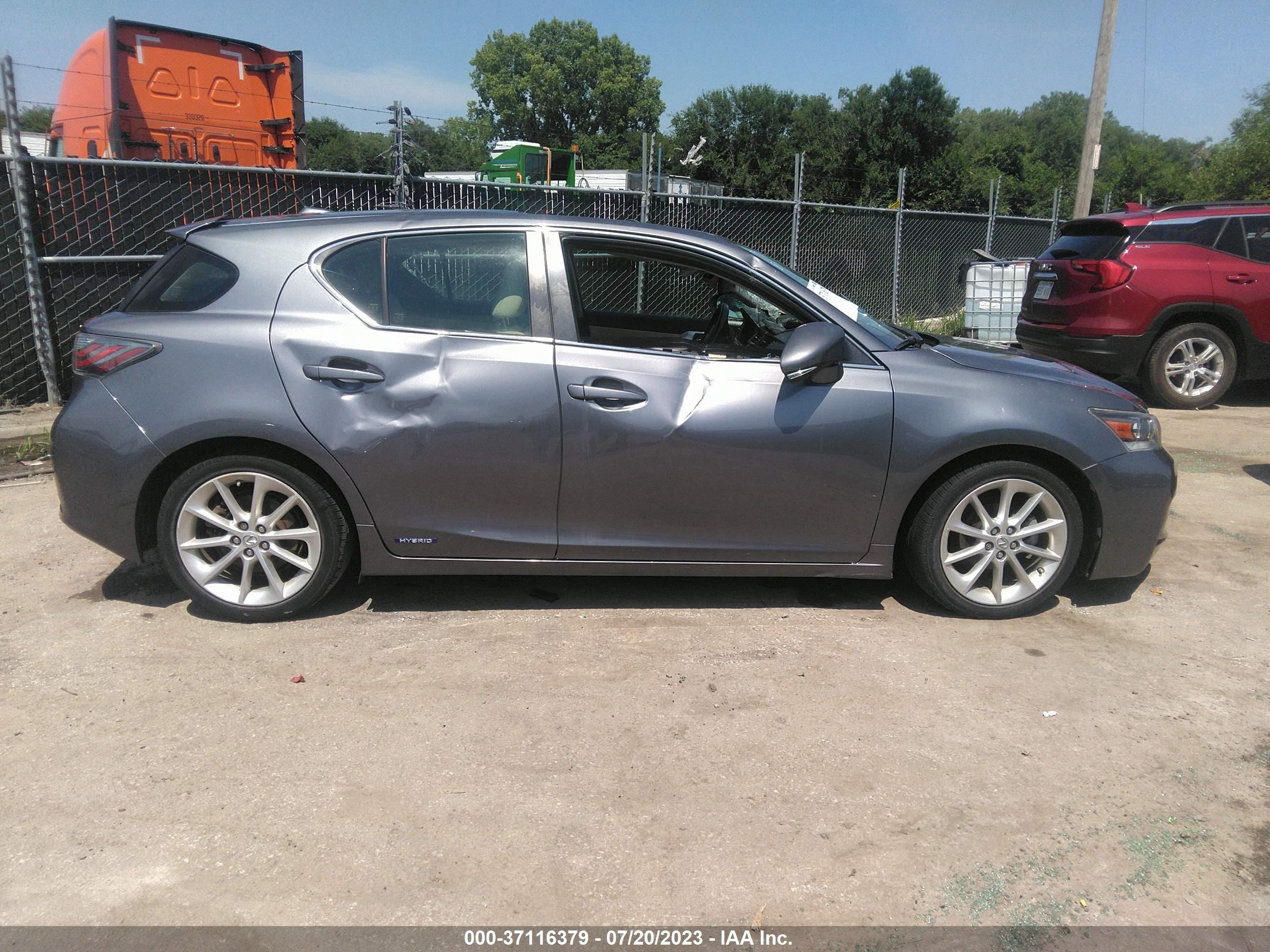 Photo 12 VIN: JTHKD5BH6C2081607 - LEXUS CT 