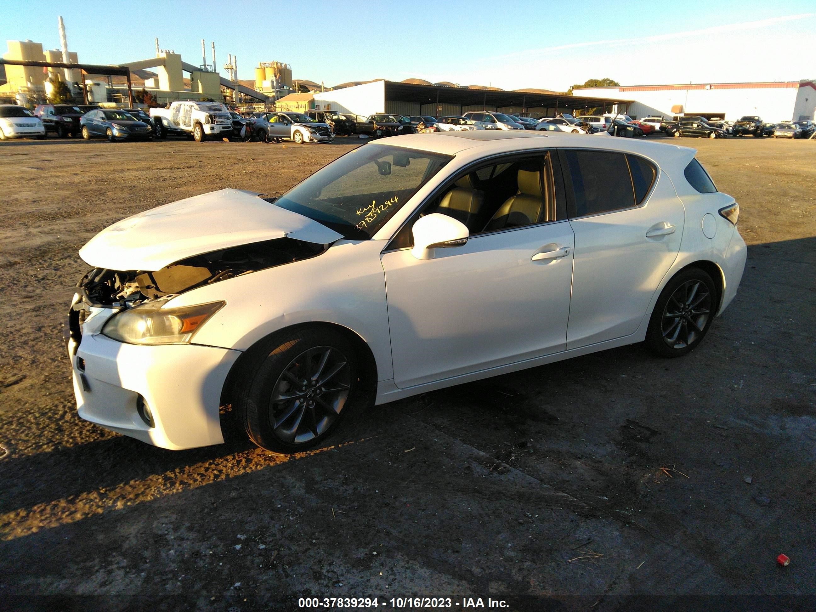 Photo 1 VIN: JTHKD5BH6C2116078 - LEXUS CT 