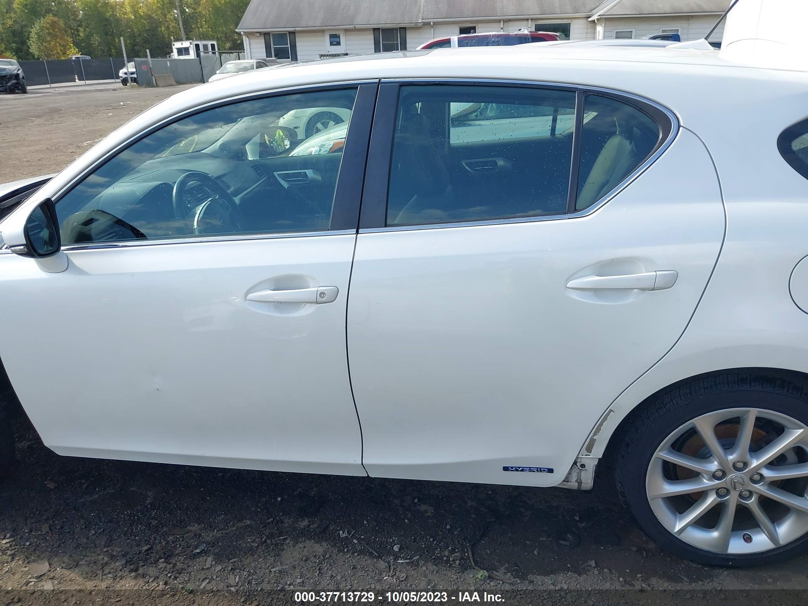 Photo 14 VIN: JTHKD5BH6C2116663 - LEXUS CT 