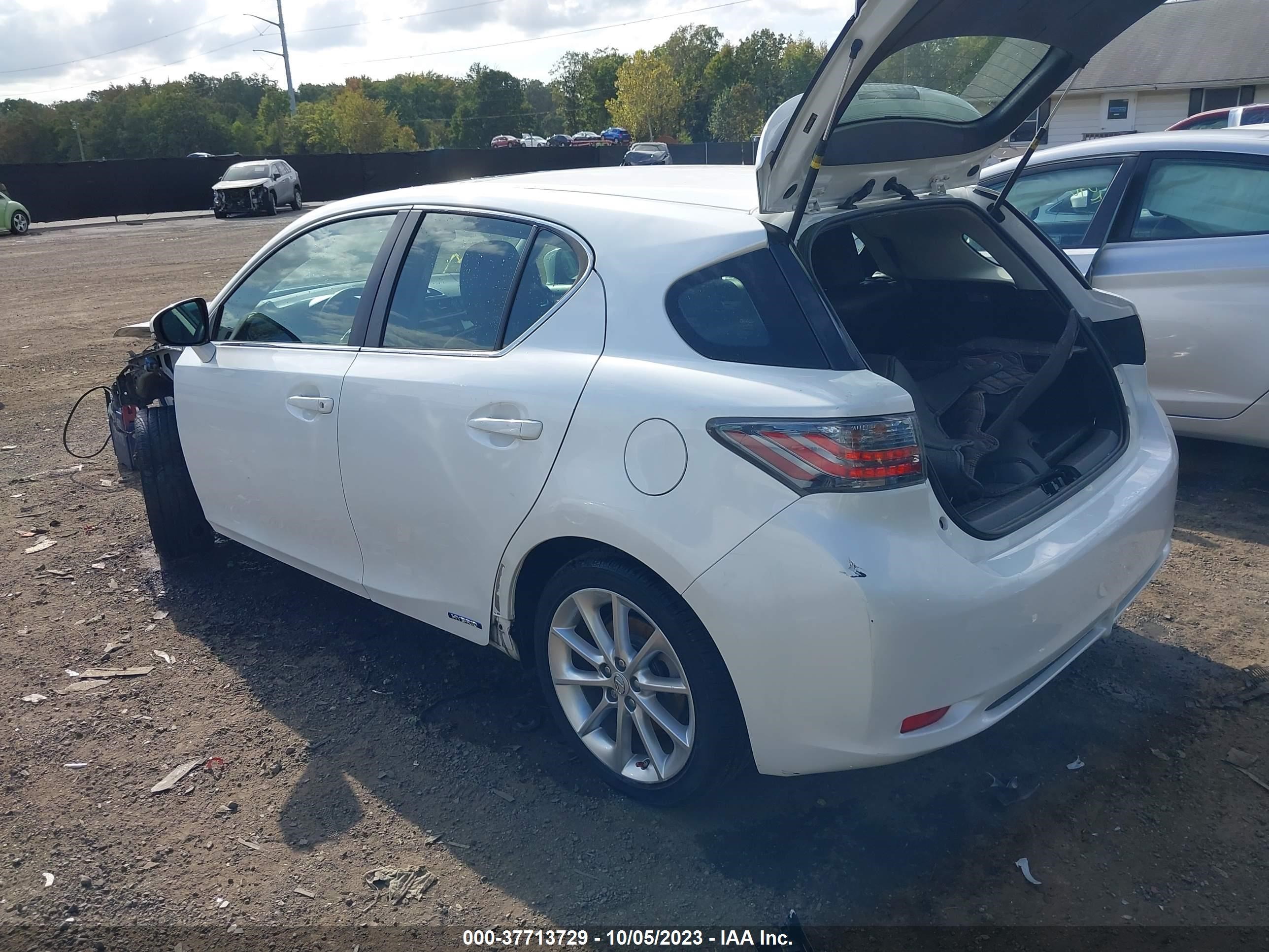 Photo 2 VIN: JTHKD5BH6C2116663 - LEXUS CT 