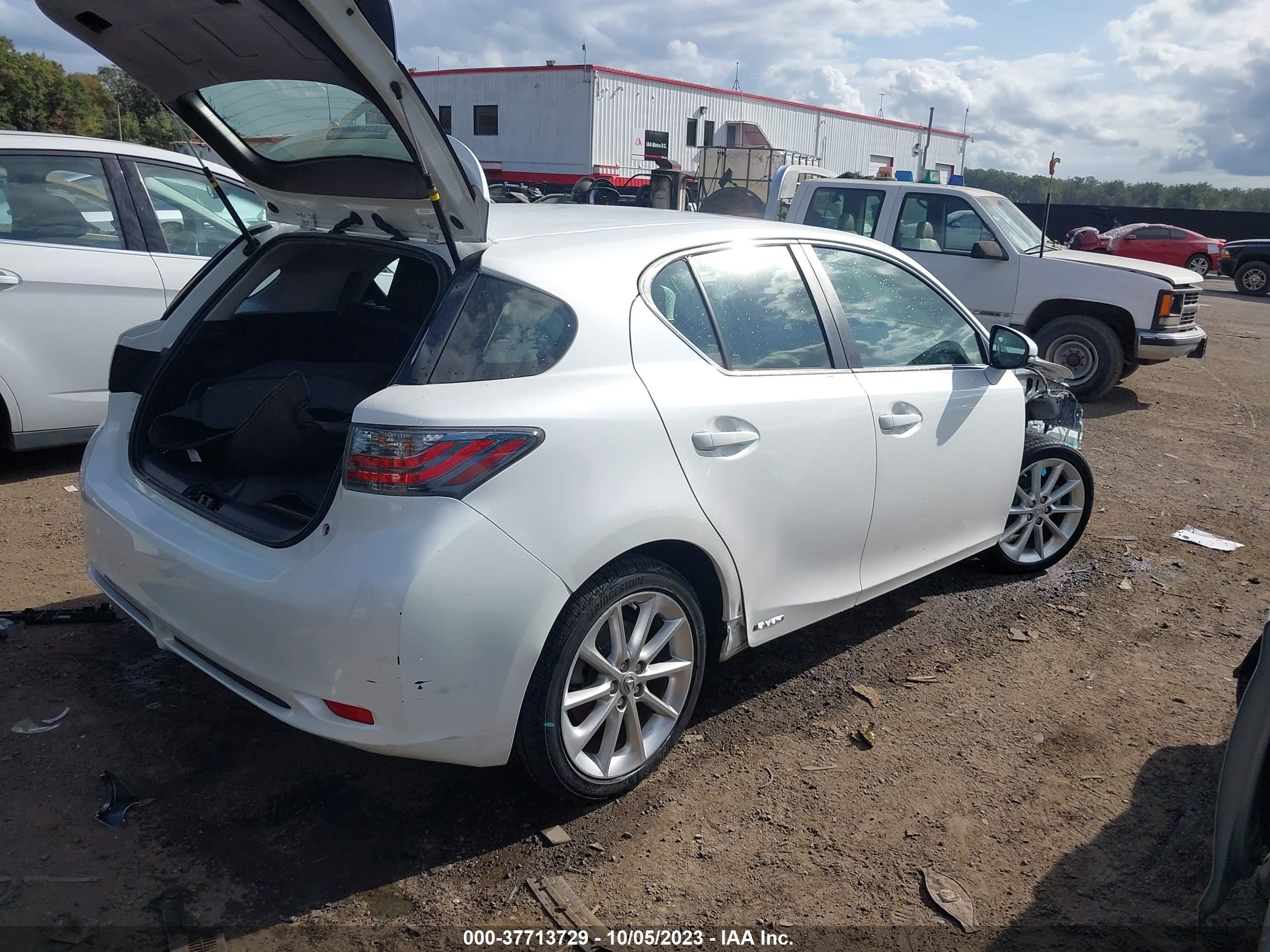 Photo 3 VIN: JTHKD5BH6C2116663 - LEXUS CT 