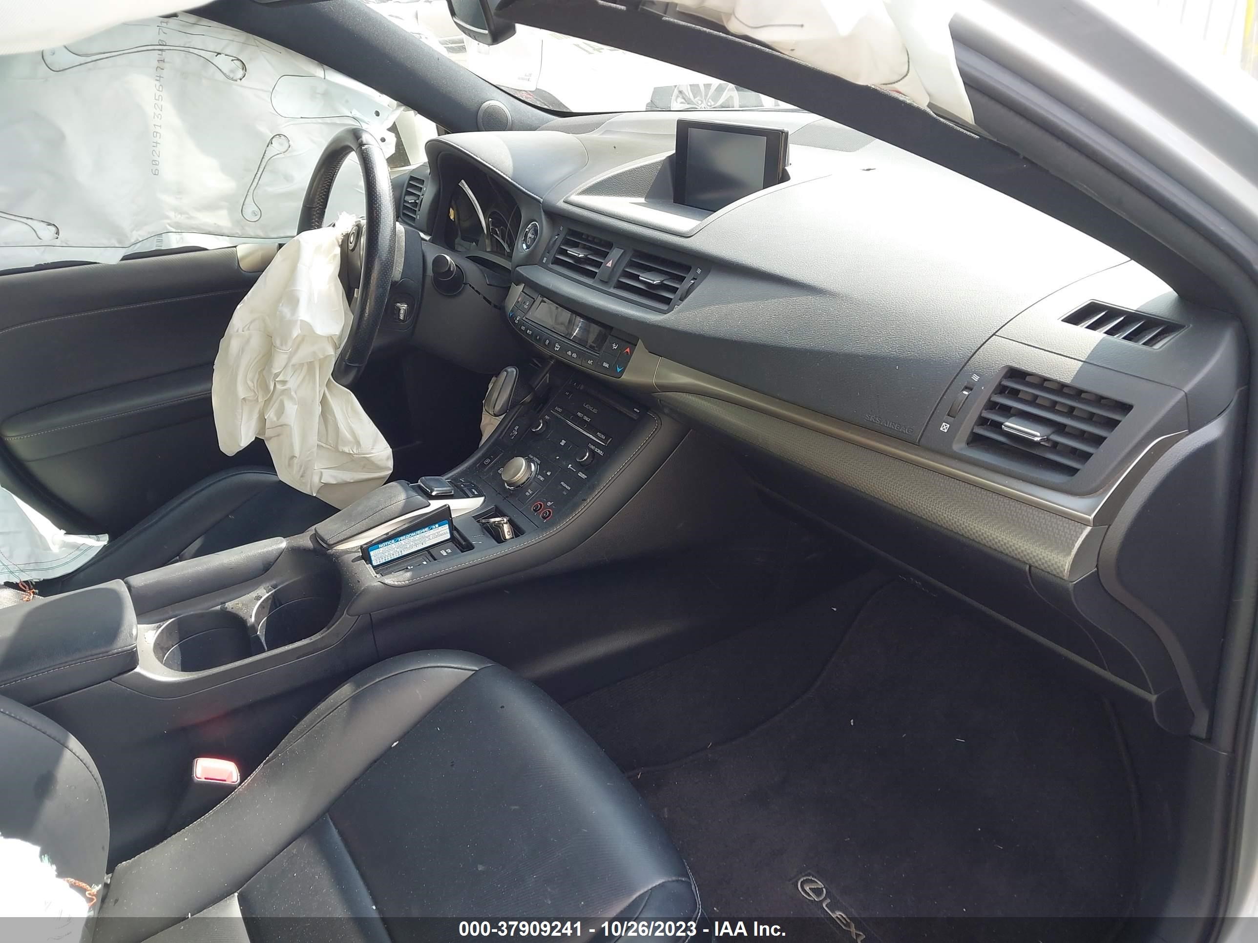 Photo 4 VIN: JTHKD5BH6F2218498 - LEXUS CT 