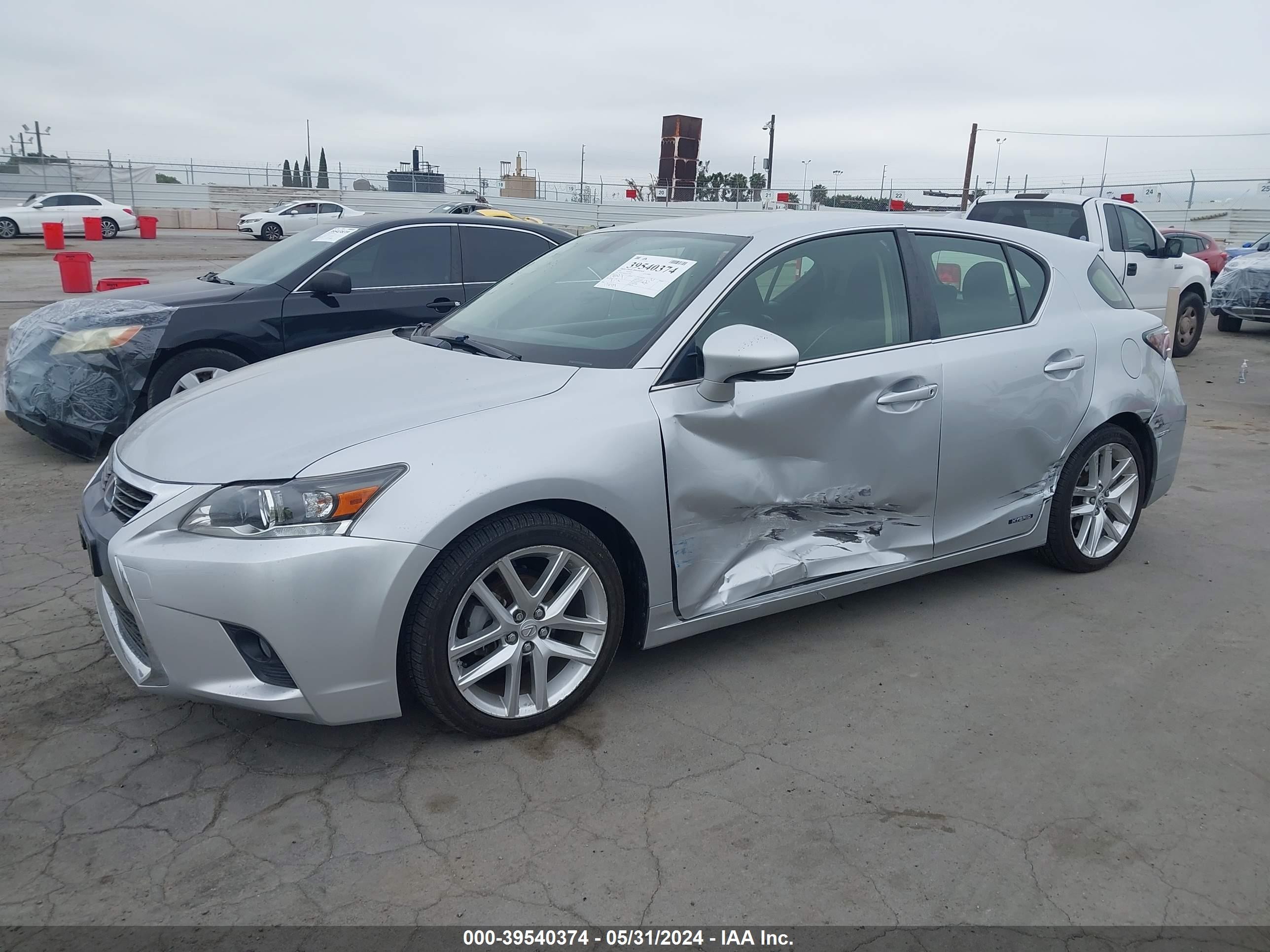 Photo 1 VIN: JTHKD5BH6G2257965 - LEXUS CT 