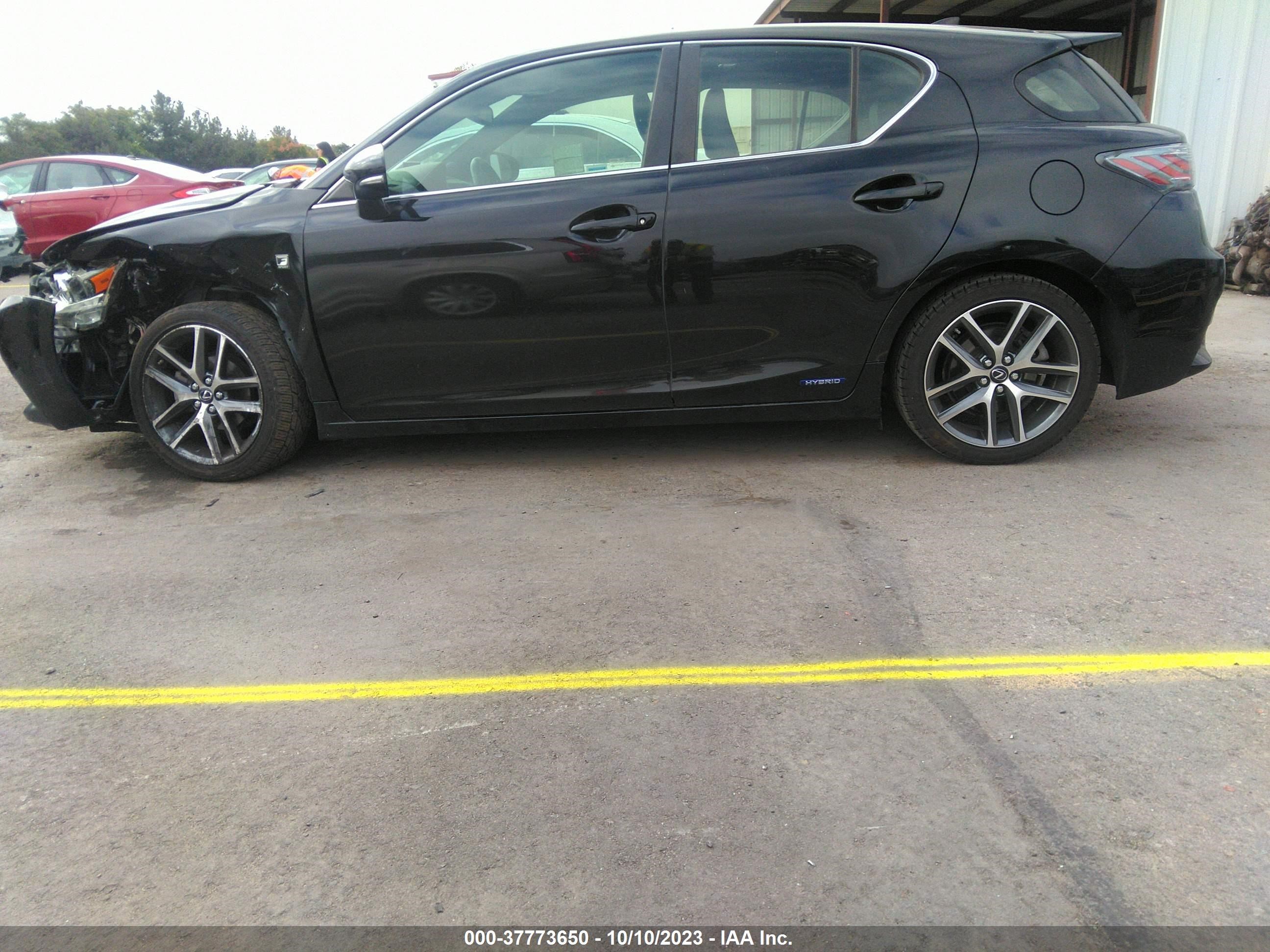 Photo 13 VIN: JTHKD5BH7E2176857 - LEXUS CT 