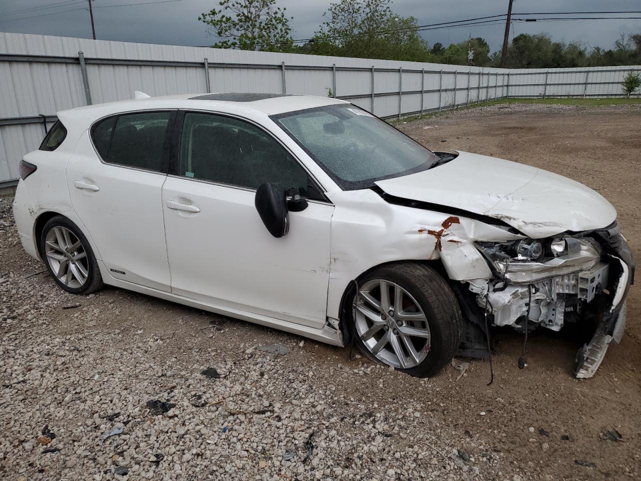 Photo 3 VIN: JTHKD5BH8F2235769 - LEXUS CT 