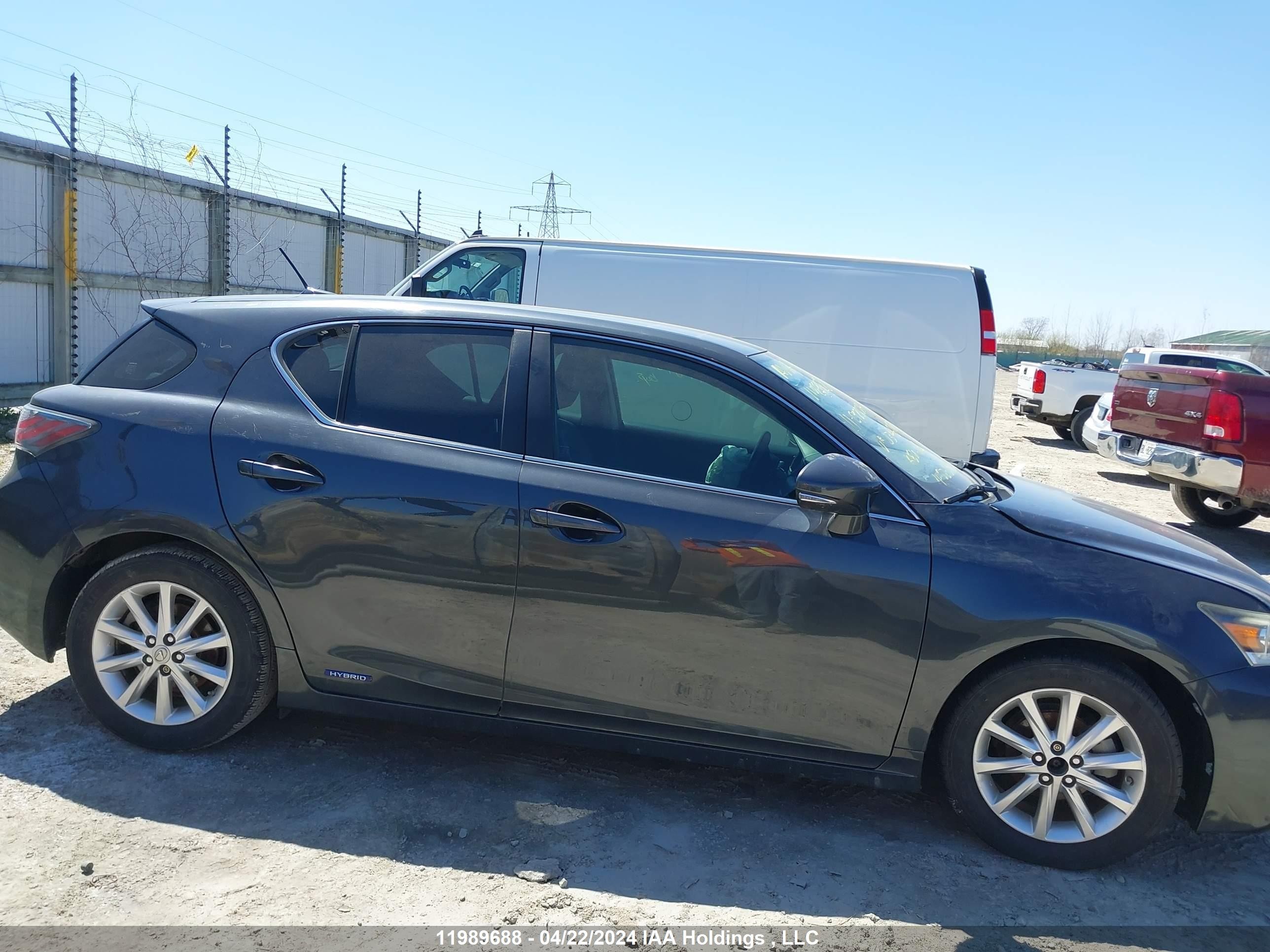 Photo 12 VIN: JTHKD5BH9B2034618 - LEXUS CT 