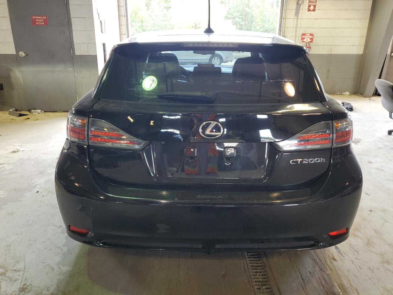 Photo 5 VIN: JTHKD5BH9B2042282 - LEXUS CT 