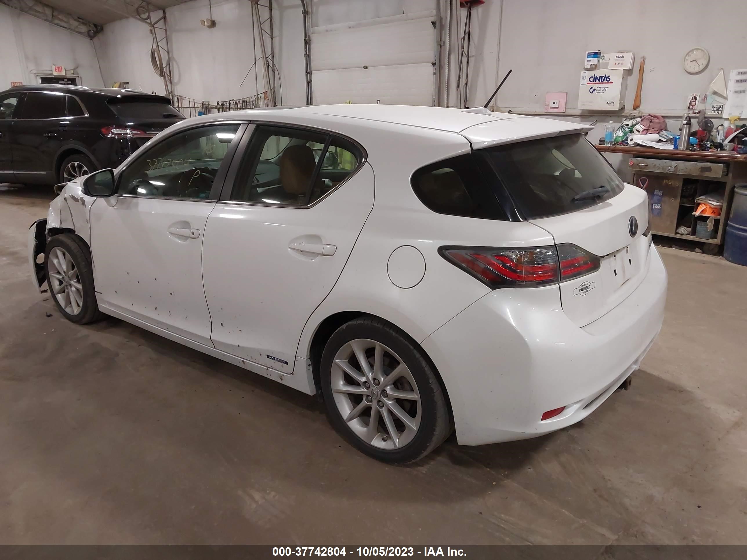 Photo 2 VIN: JTHKD5BH9C2094836 - LEXUS CT 