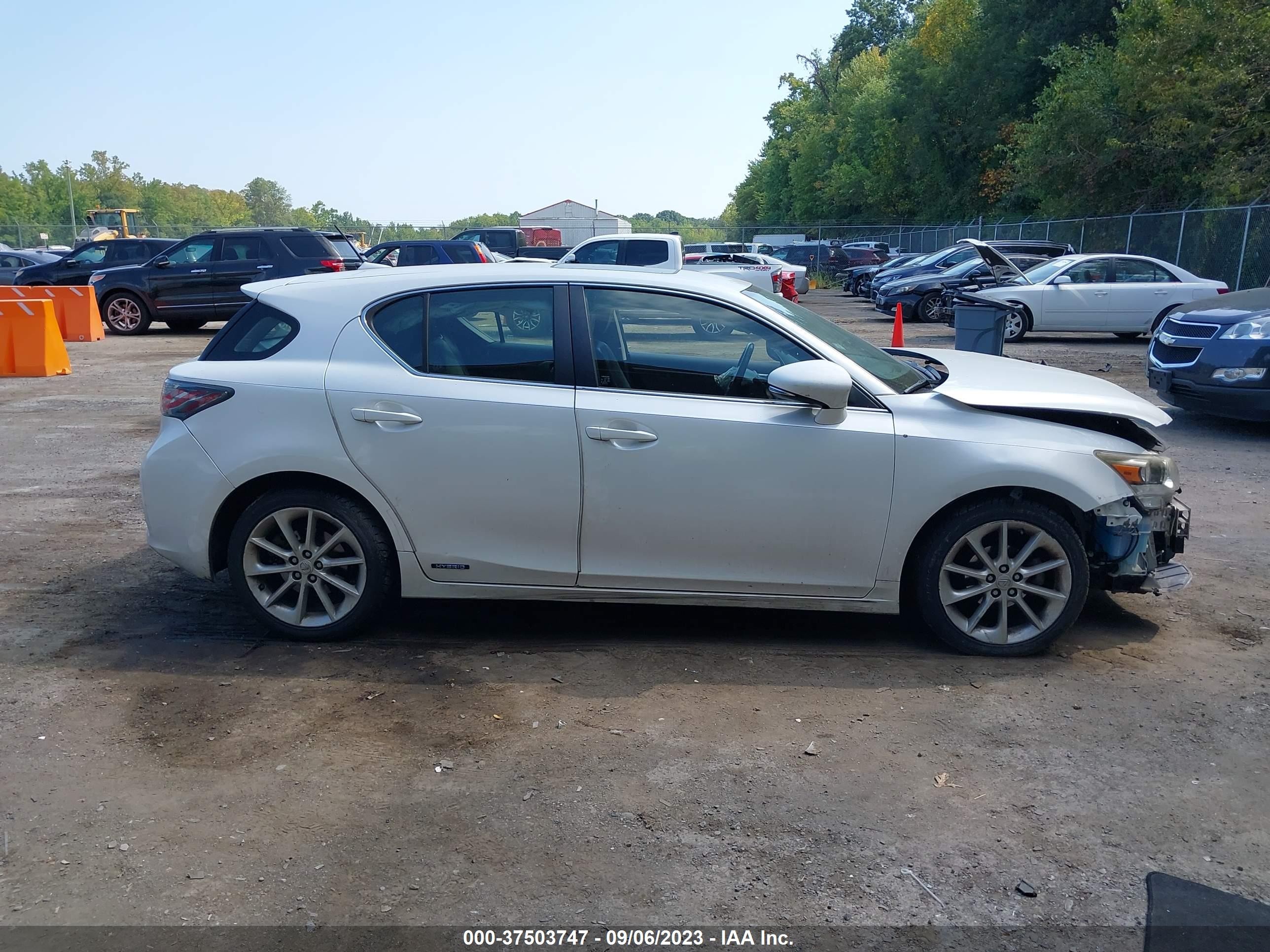 Photo 12 VIN: JTHKD5BH9D2131711 - LEXUS CT 200H 