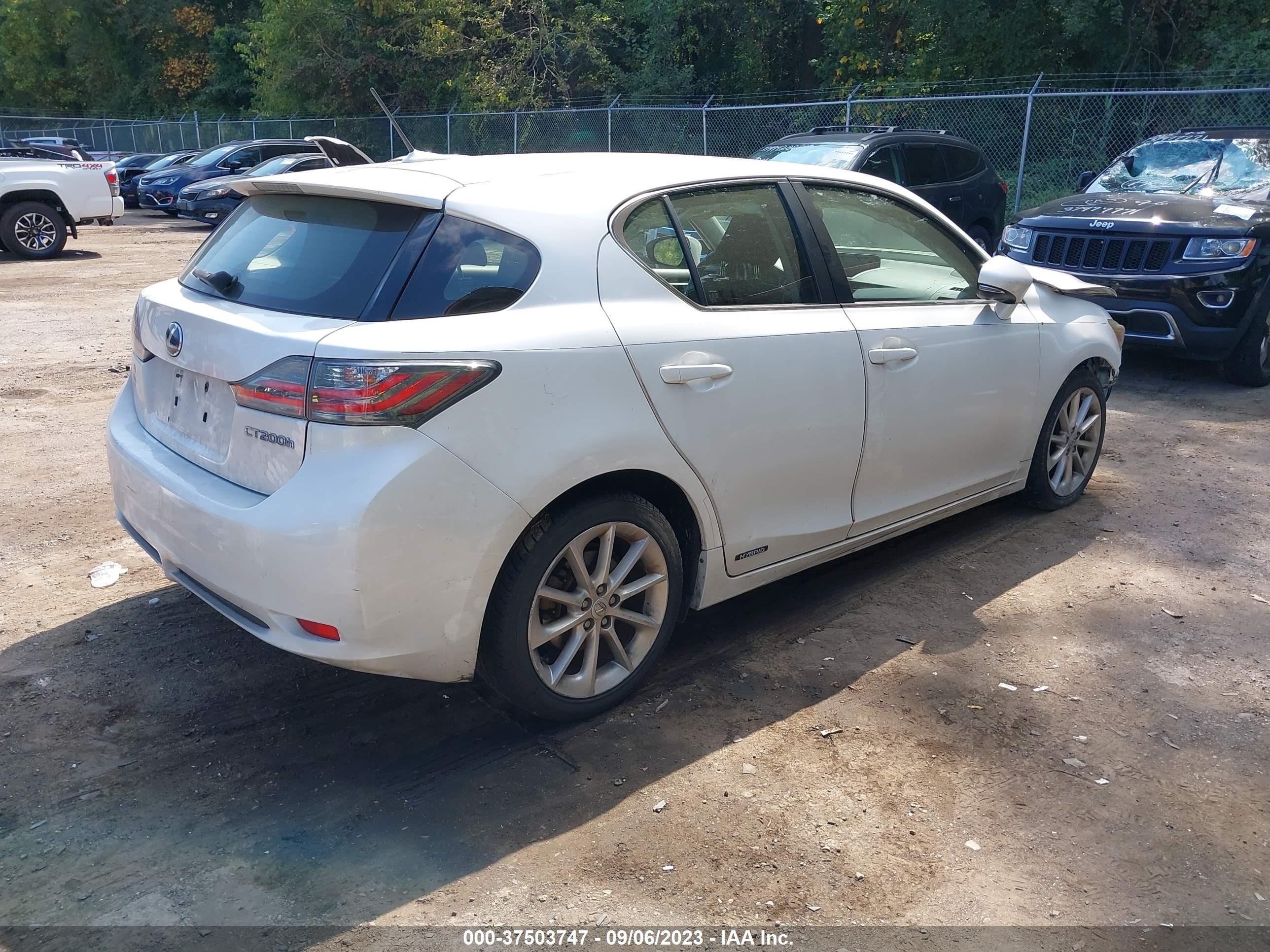 Photo 3 VIN: JTHKD5BH9D2131711 - LEXUS CT 200H 