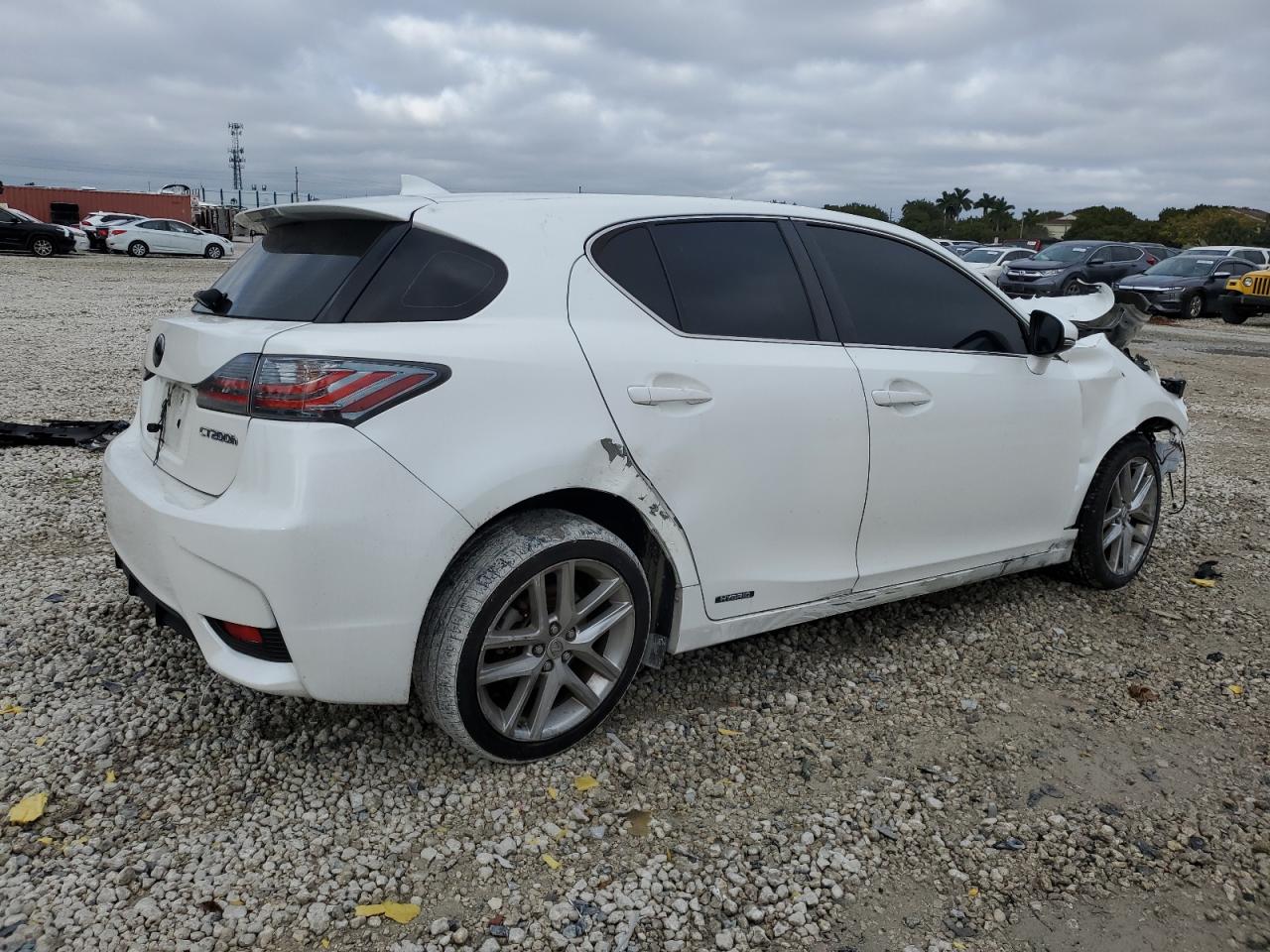 Photo 2 VIN: JTHKD5BH9E2181977 - LEXUS CT 