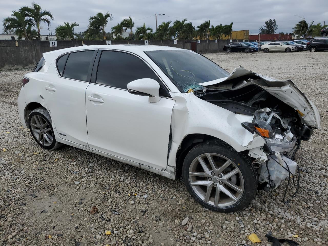 Photo 3 VIN: JTHKD5BH9E2181977 - LEXUS CT 