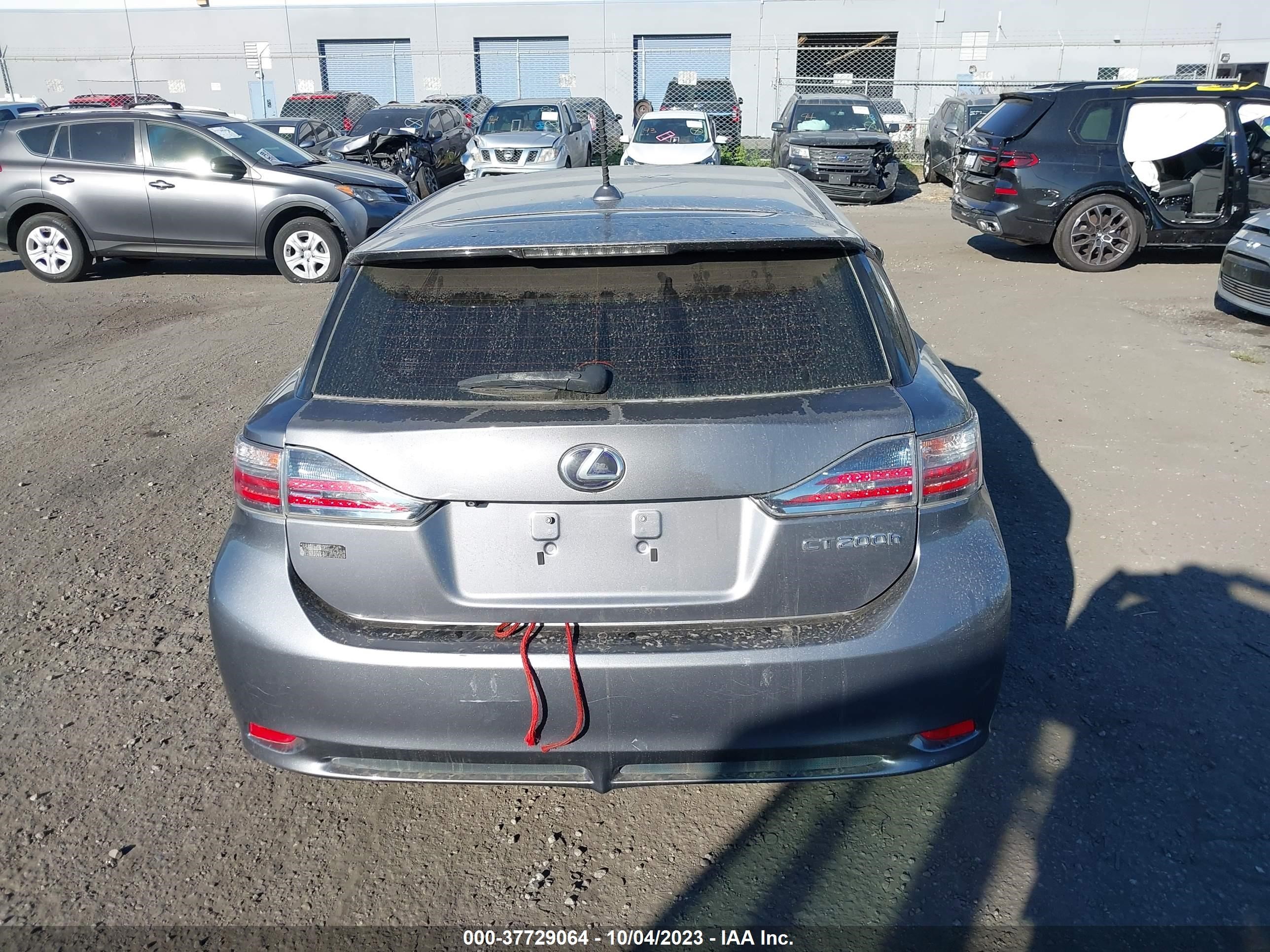 Photo 16 VIN: JTHKD5BHXD2126694 - LEXUS CT 