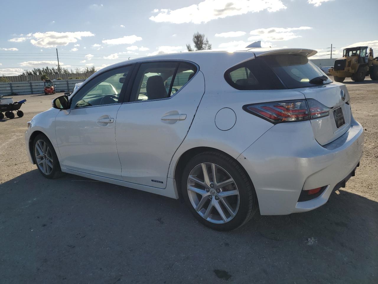 Photo 1 VIN: JTHKD5BHXF2232548 - LEXUS CT 