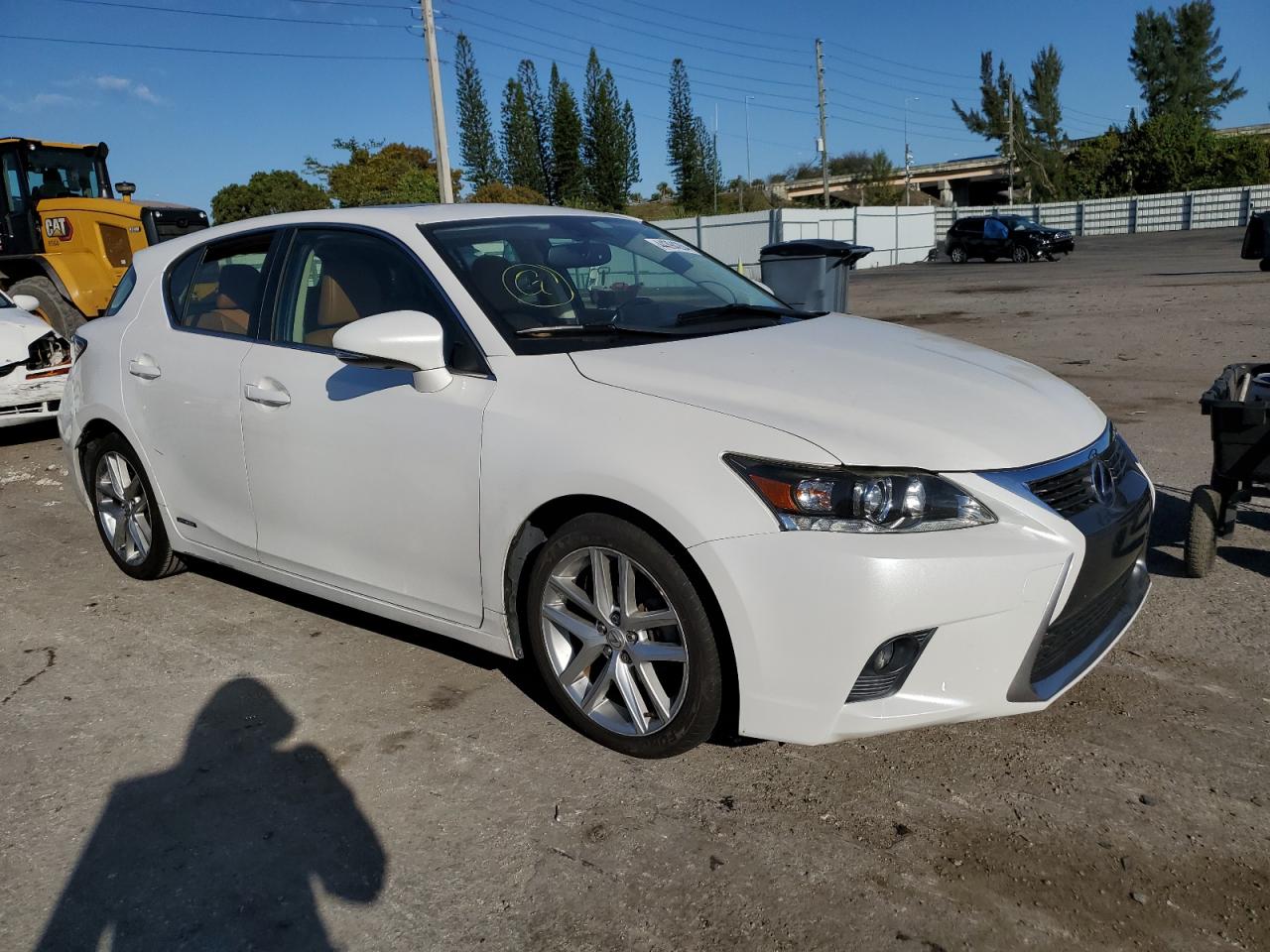 Photo 3 VIN: JTHKD5BHXF2232548 - LEXUS CT 