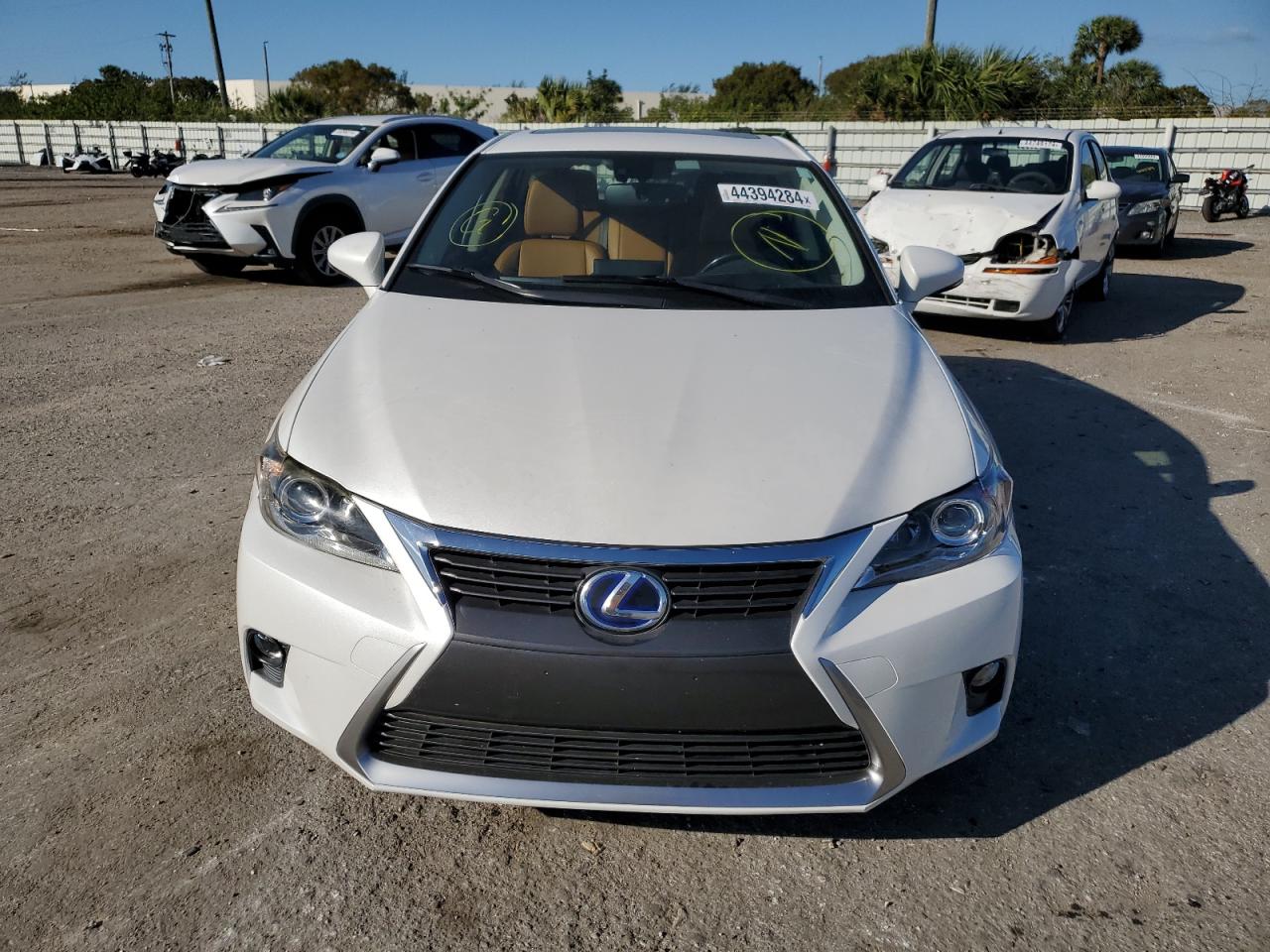 Photo 4 VIN: JTHKD5BHXF2232548 - LEXUS CT 