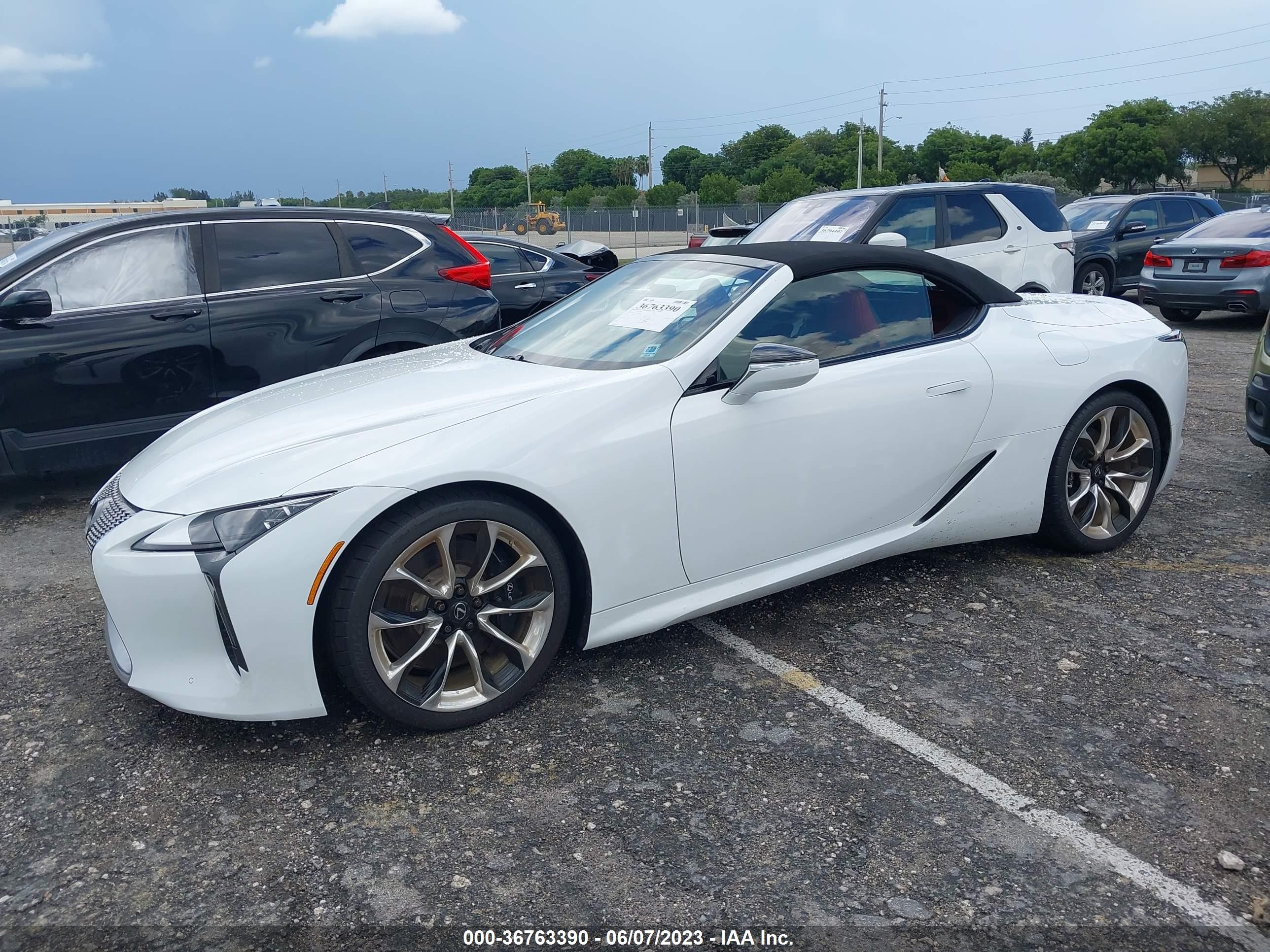 Photo 1 VIN: JTHKPAAY2MA103529 - LEXUS LC 
