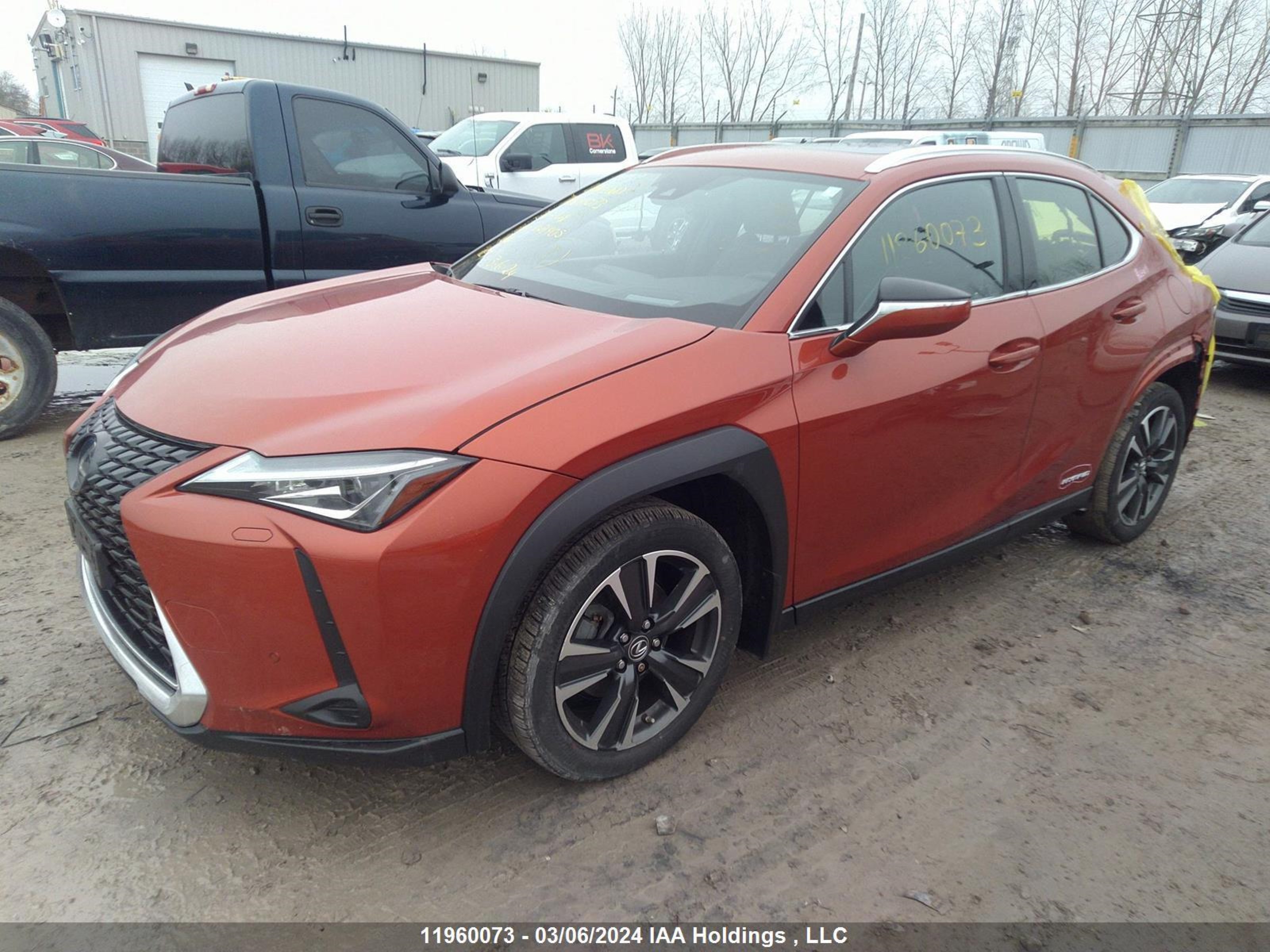 Photo 1 VIN: JTHL9JBH4L2021405 - LEXUS UX 