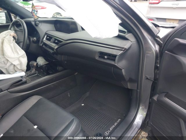 Photo 4 VIN: JTHP3JBH2M2032018 - LEXUS UX 