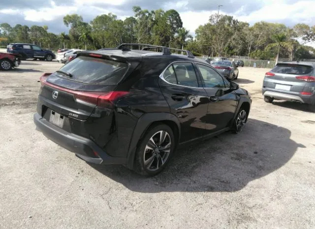 Photo 3 VIN: JTHP3JBH2M2035517 - LEXUS UX 