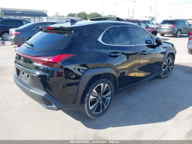 Photo 3 VIN: JTHP3JBH2M2045075 - LEXUS UX 