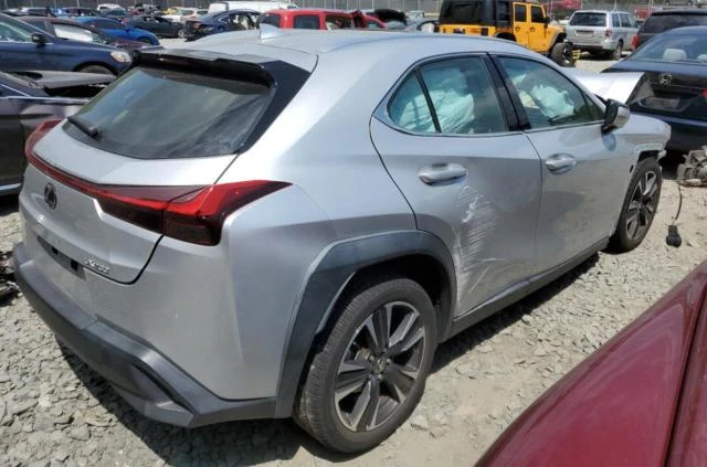 Photo 2 VIN: JTHP3JBH4L2022928 - LEXUS UX 200 