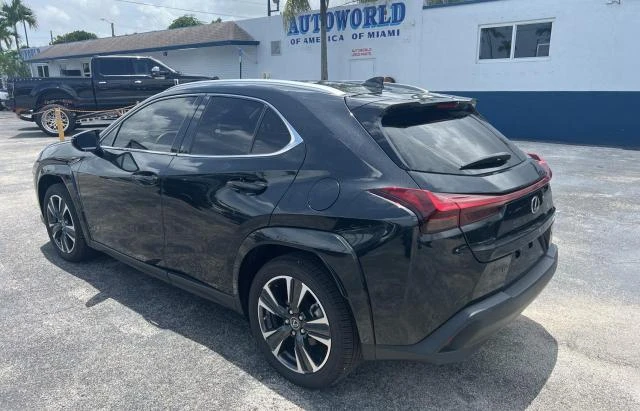 Photo 2 VIN: JTHP6JBH1P2143669 - LEXUS UX 250H PR 