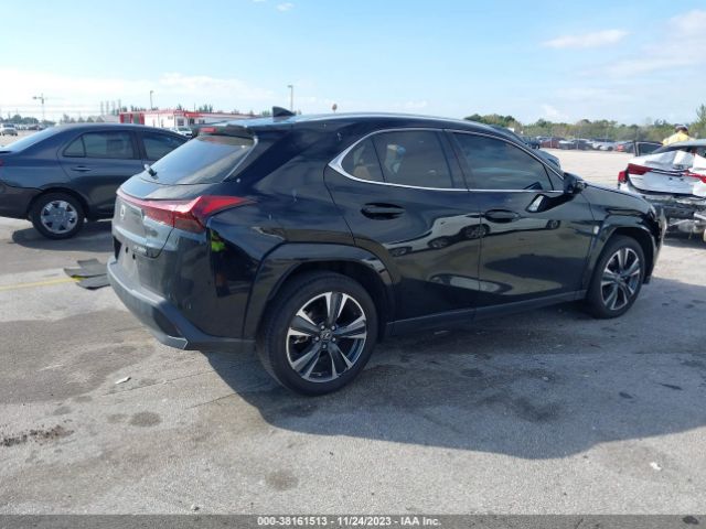 Photo 3 VIN: JTHP6JBH3P2135699 - LEXUS UX 250H 