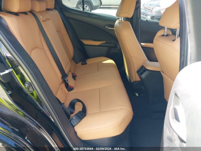 Photo 7 VIN: JTHP6JBH4P2145562 - LEXUS UX 250H 