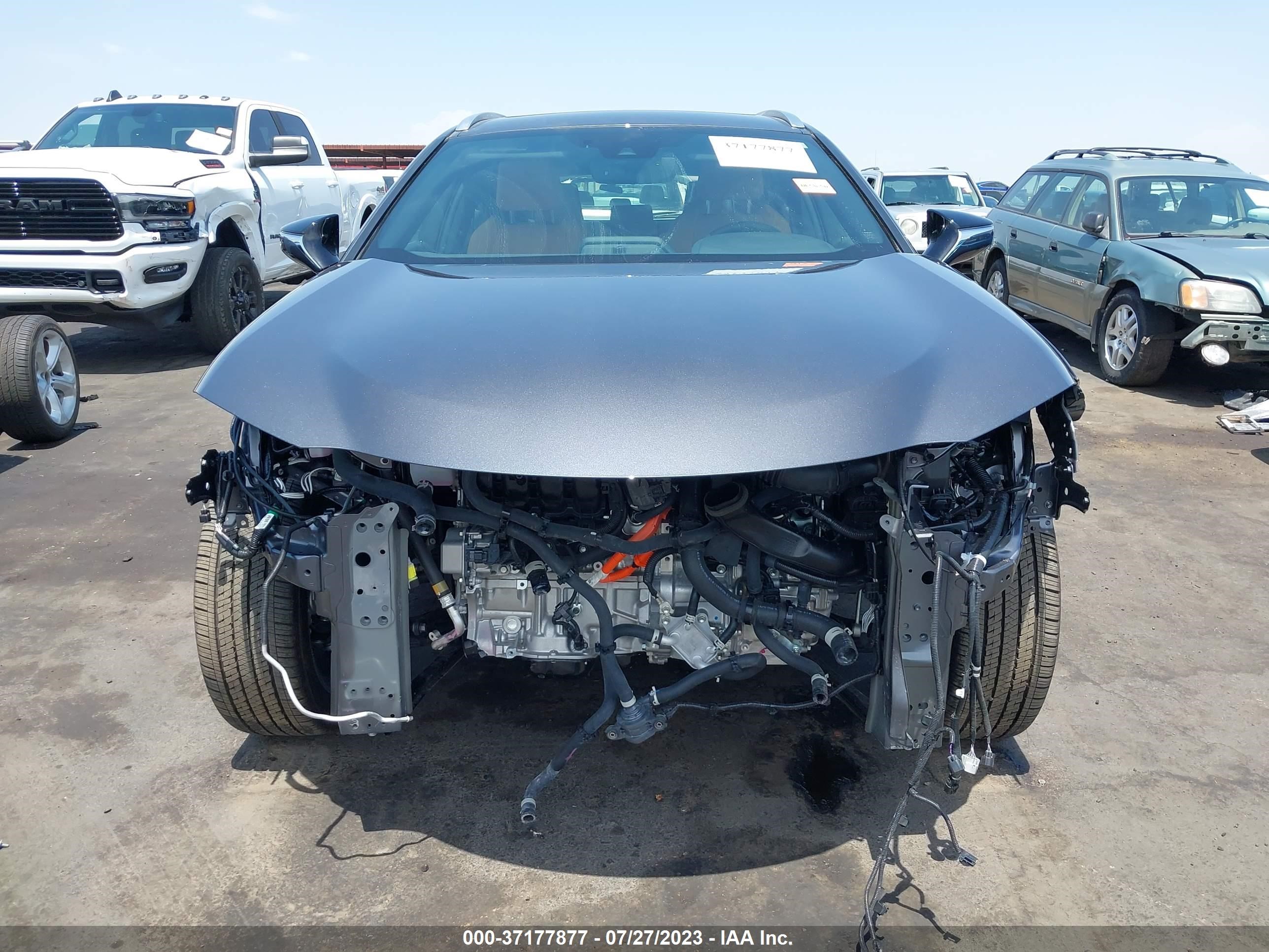 Photo 5 VIN: JTHP6JBH9P2146304 - LEXUS UX250H 