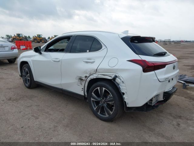 Photo 2 VIN: JTHP6JBHXR2184143 - LEXUS UX 