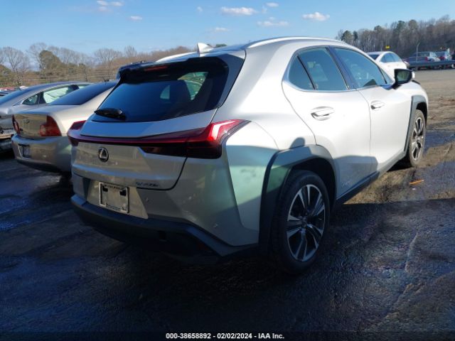 Photo 3 VIN: JTHP9JBH0L2027655 - LEXUS UX250H 