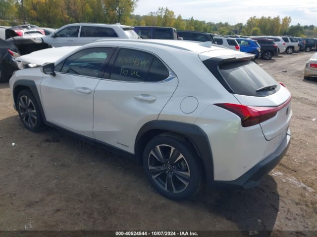 Photo 2 VIN: JTHP9JBH0L2033830 - LEXUS UX 