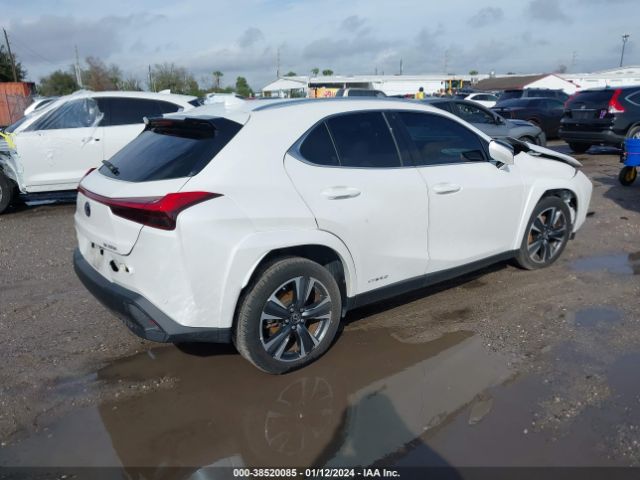 Photo 3 VIN: JTHP9JBH2N2057209 - LEXUS UX 250H 